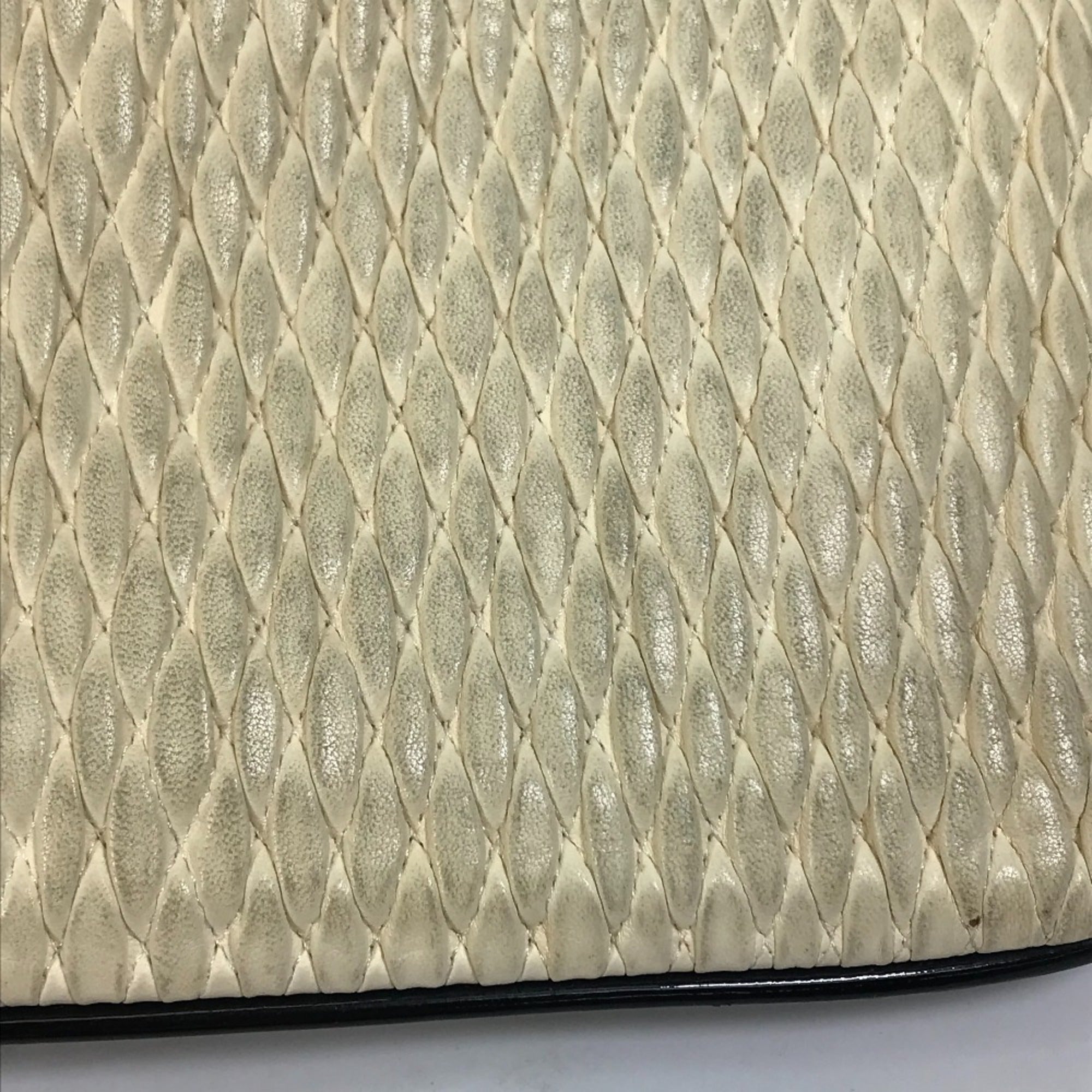 Chanel White Leather Shoulder Bag