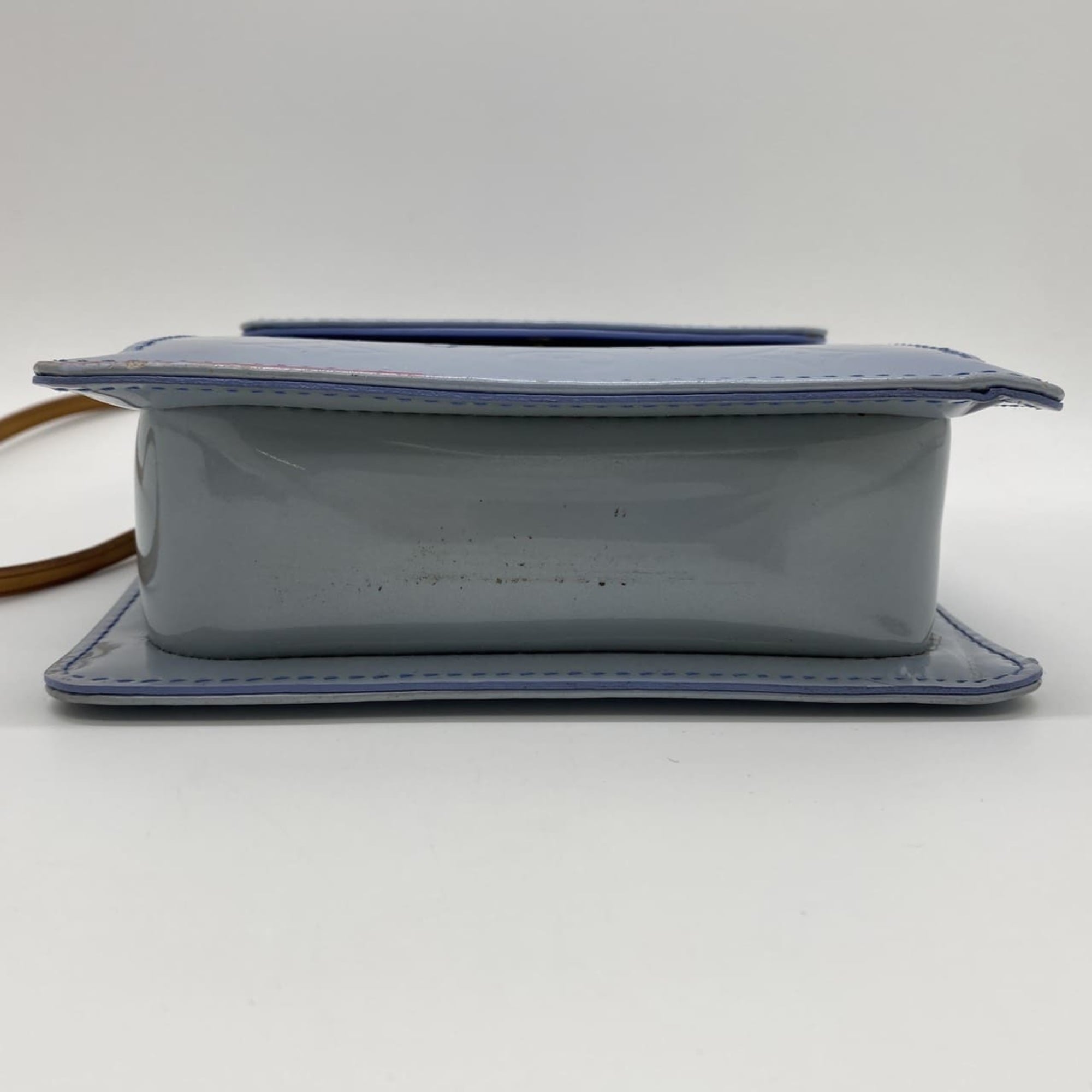 Louis Vuitton Blue Monogram Vernis Pochette Shoulder Bag