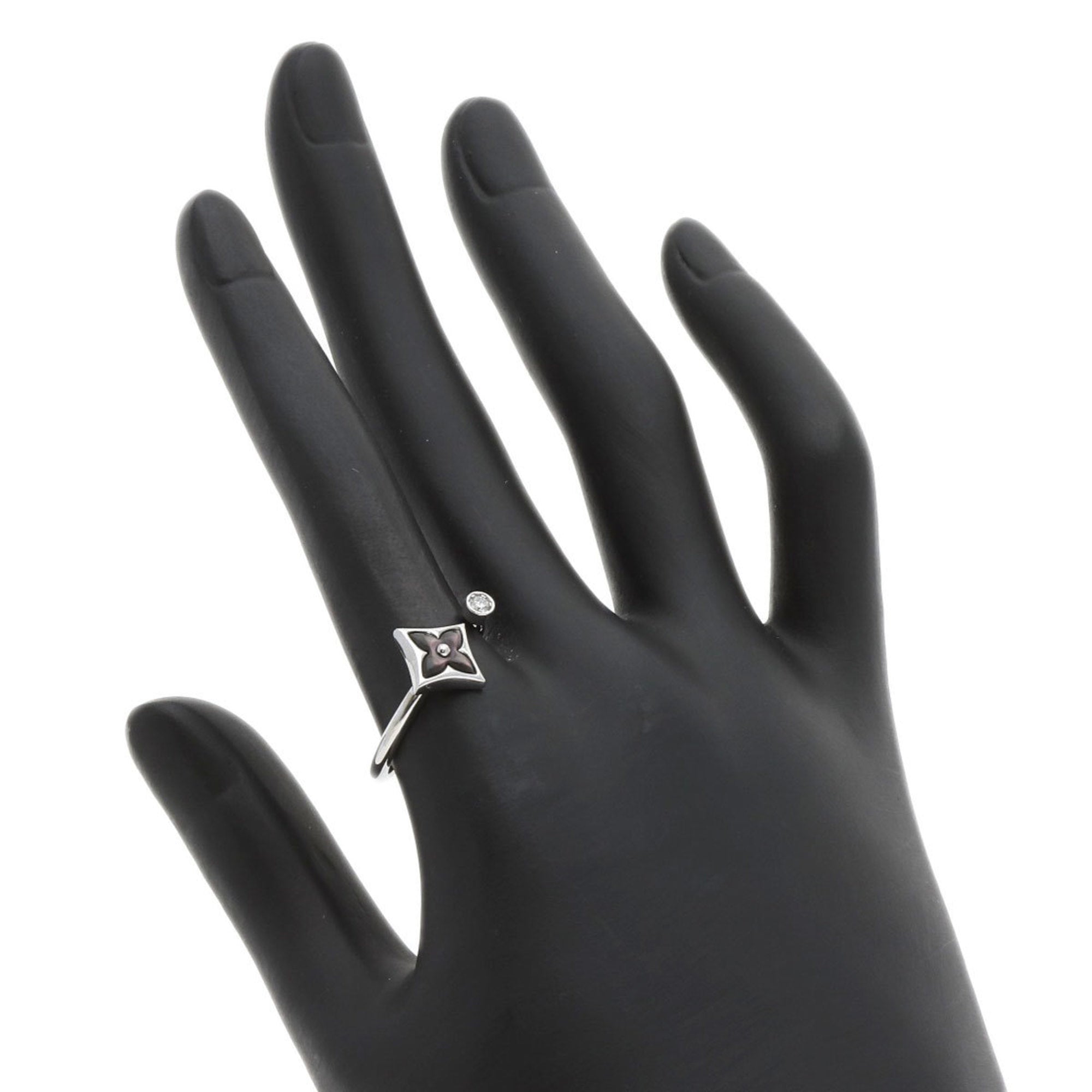 Louis Vuitton White Gold (18K) Band Ring