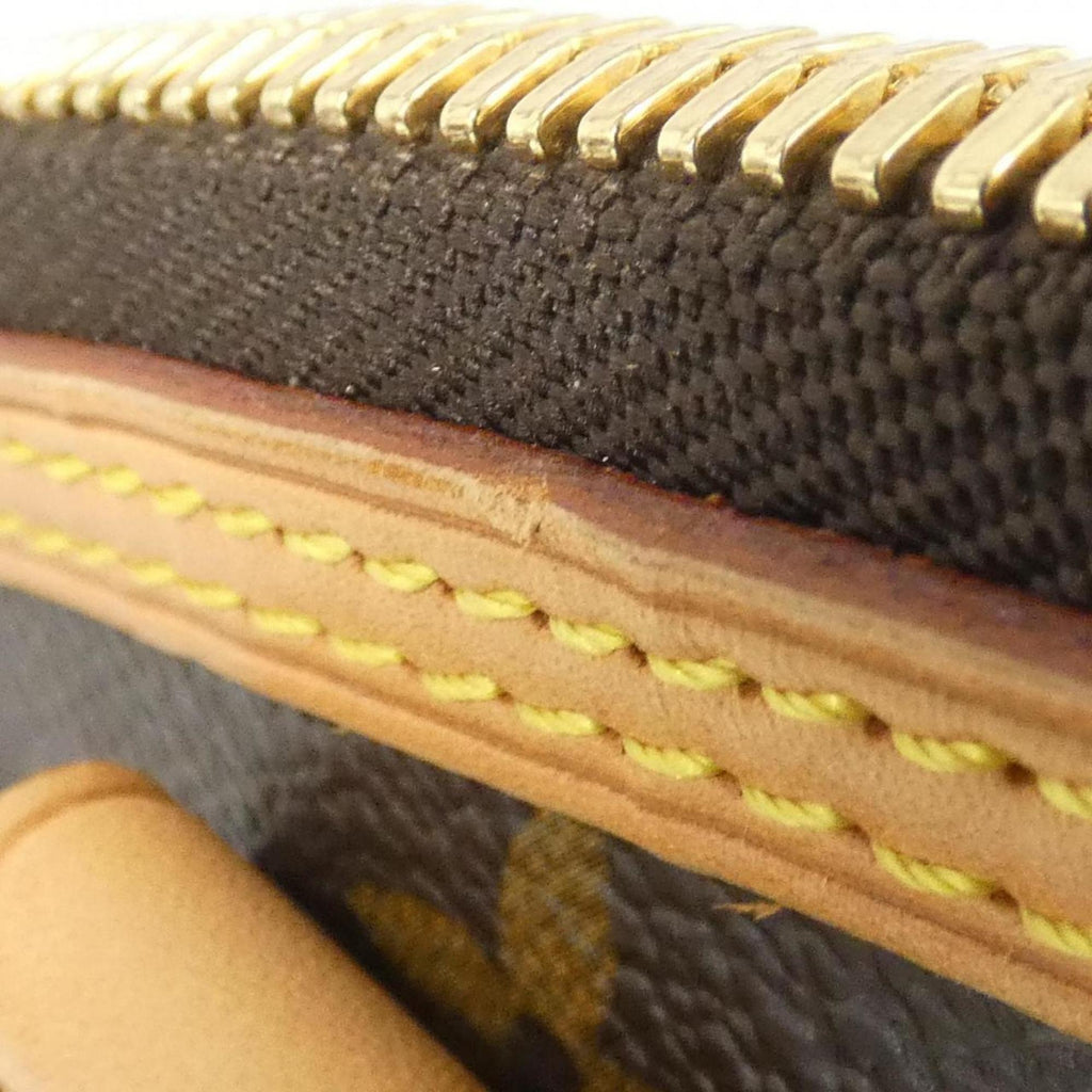 Louis Vuitton Marron Coated Canvas Handbag