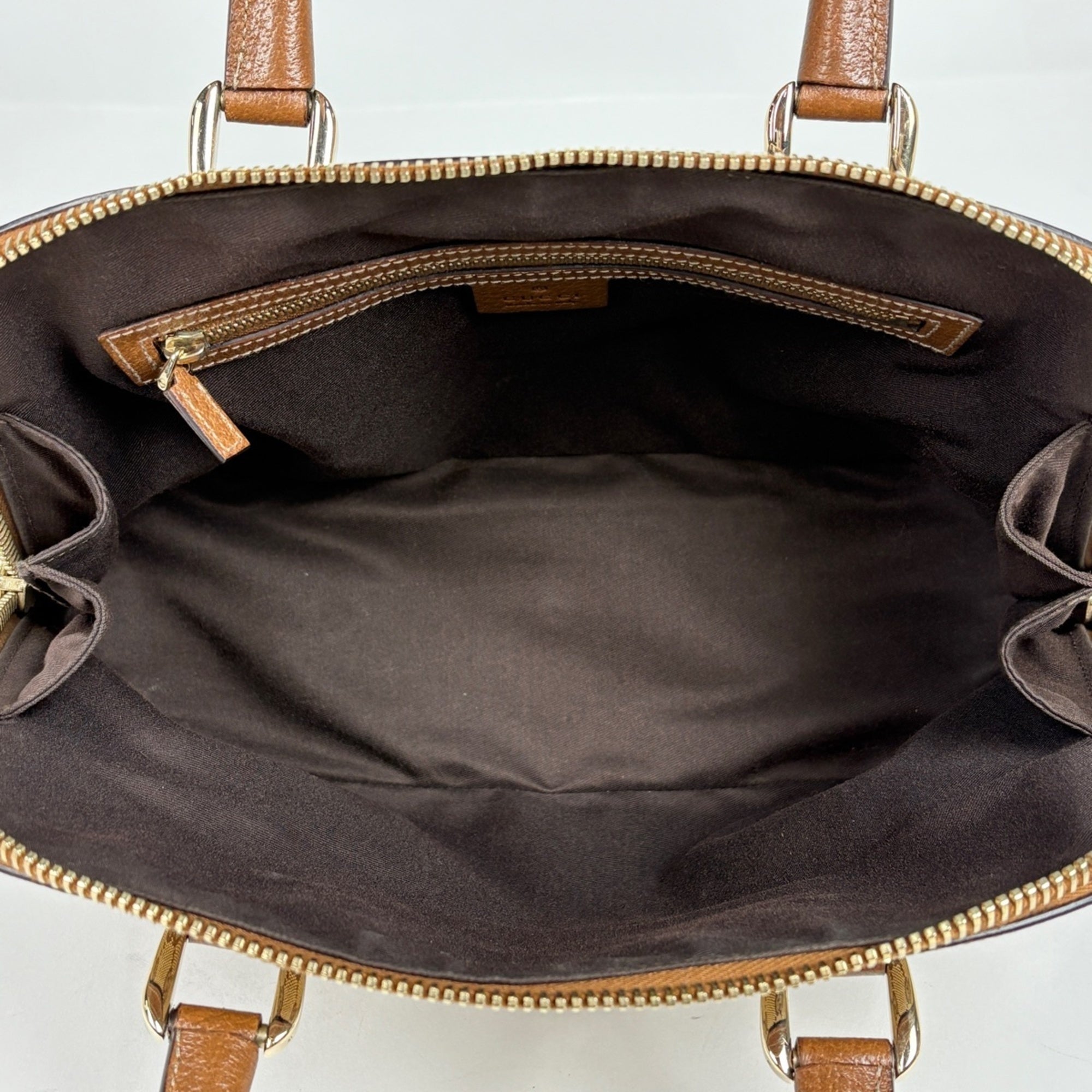 Gucci Gg Canvas Brown Gg Canvas Leather Handbag (Pre-Owned)
