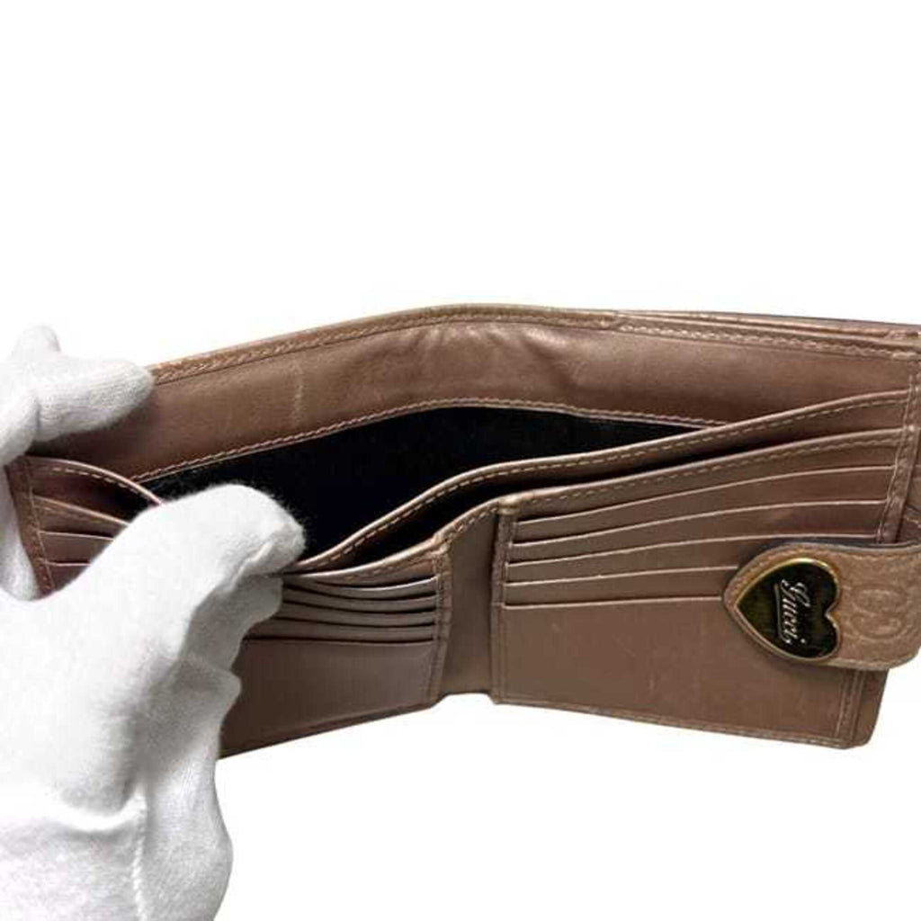 Gucci Beige Leather Wallet (Bi-Fold) (Pre-Owned)