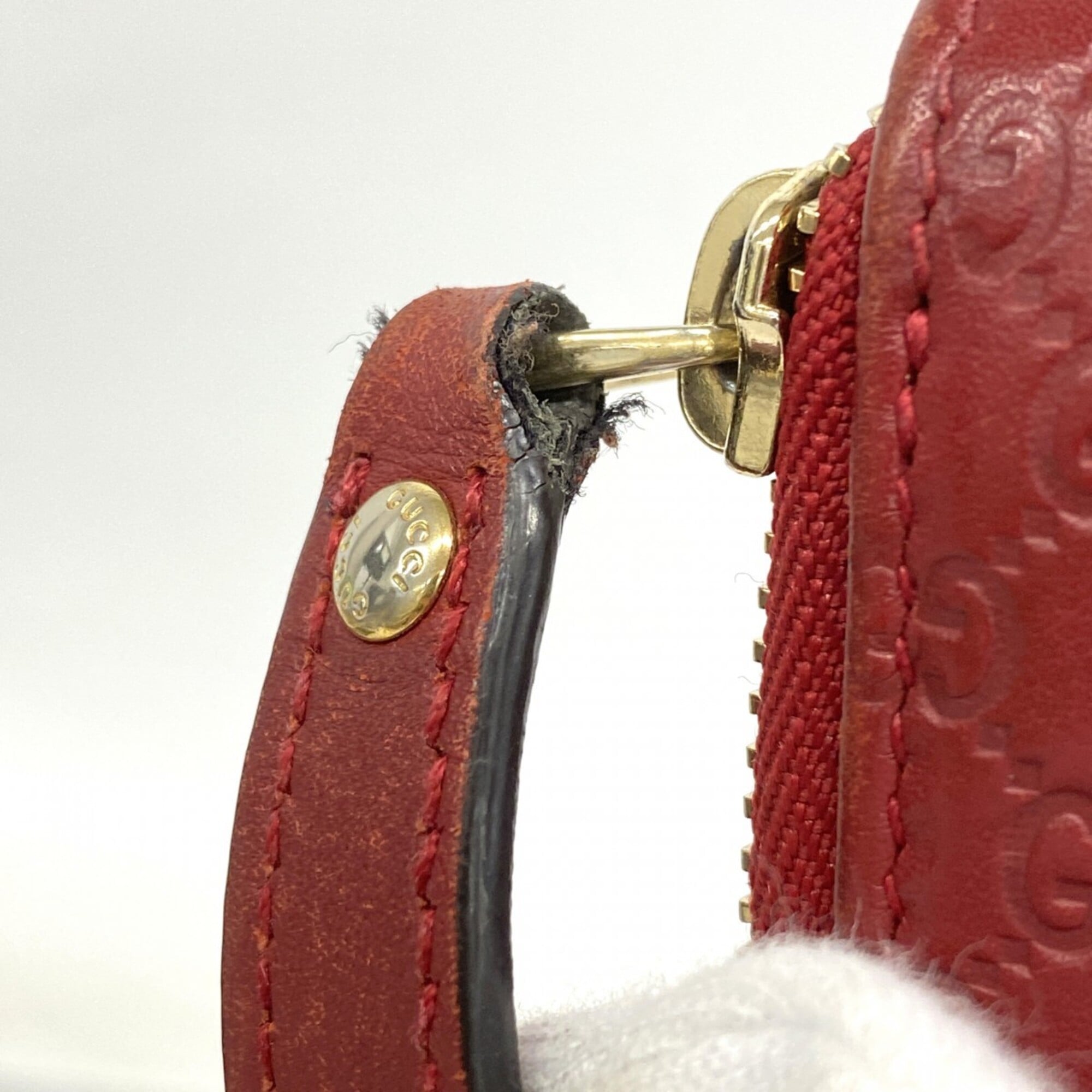 Gucci Red Color Leather Wallet (Bi-Fold) (Pre-Owned)
