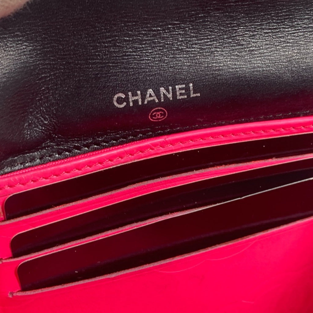 Chanel Black White Leather Bill Wallet (Bi-Fold)
