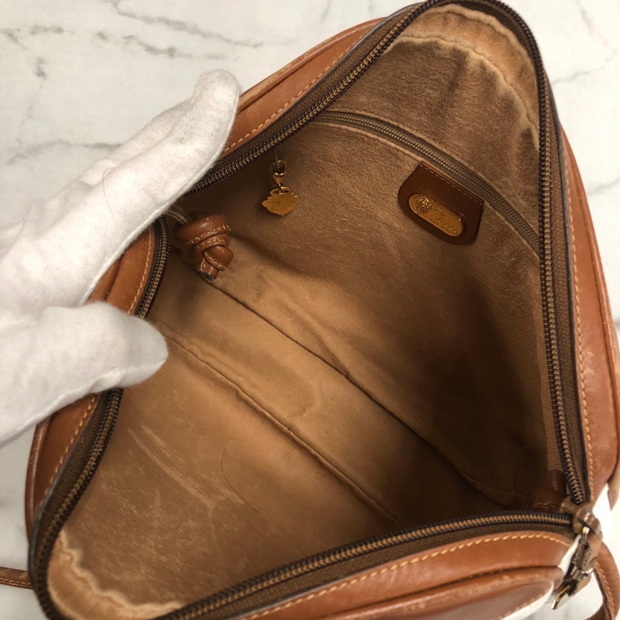 Gucci Microguccissima White Micro Gg Leather Shoulder Bag (Pre-Owned)