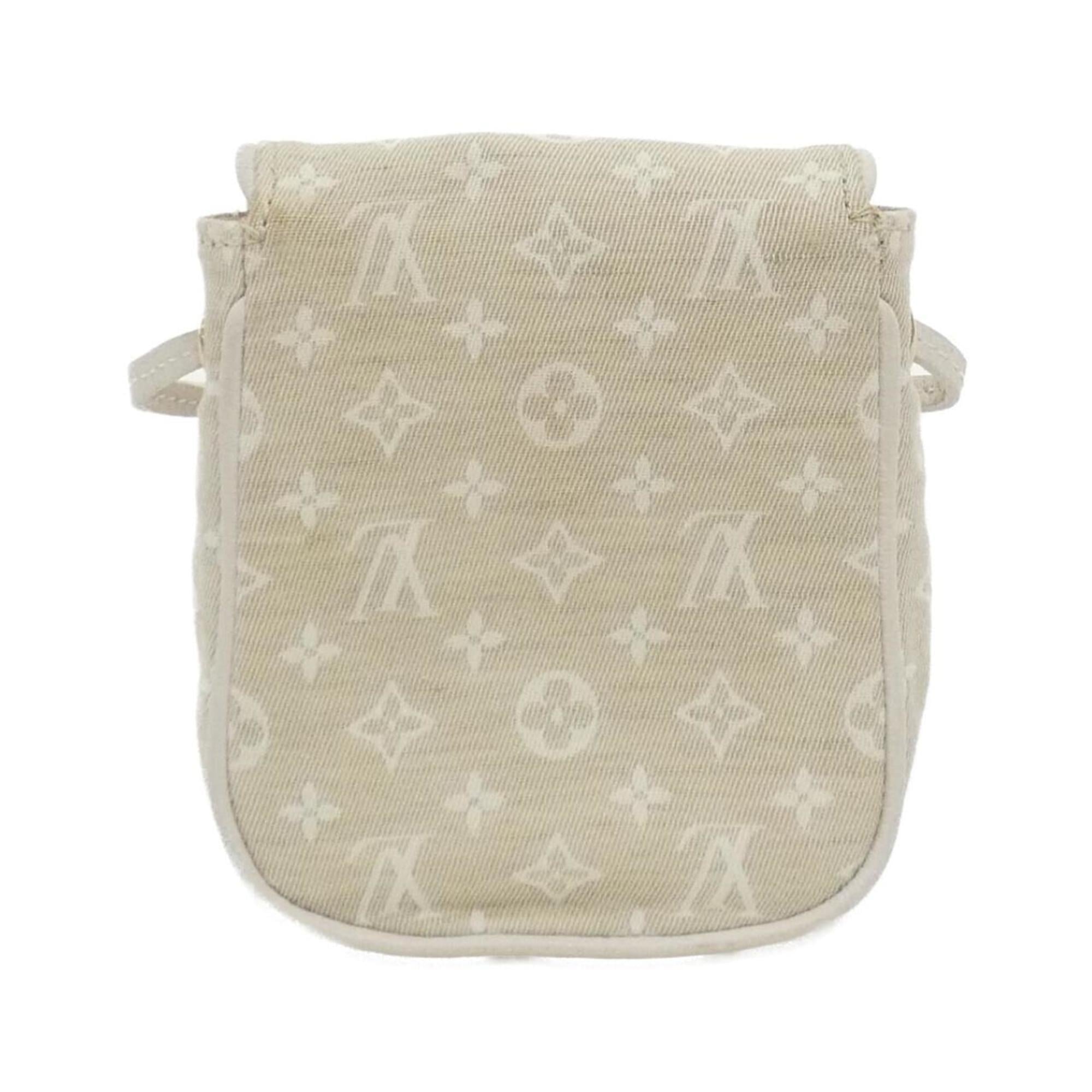 Louis Vuitton Ivory Canvas Handbag Pochette