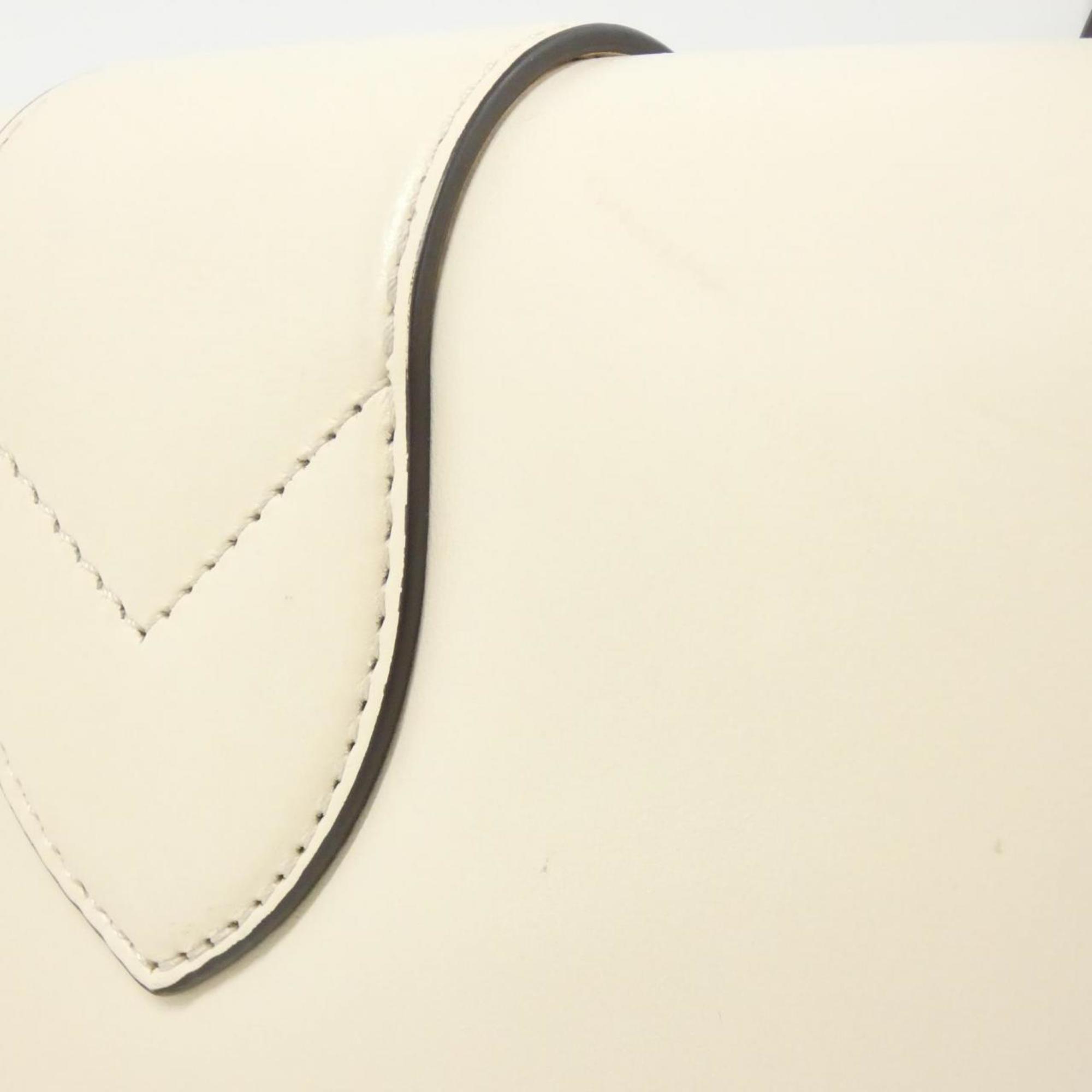 Louis Vuitton Cream Leather Shoulder Bag