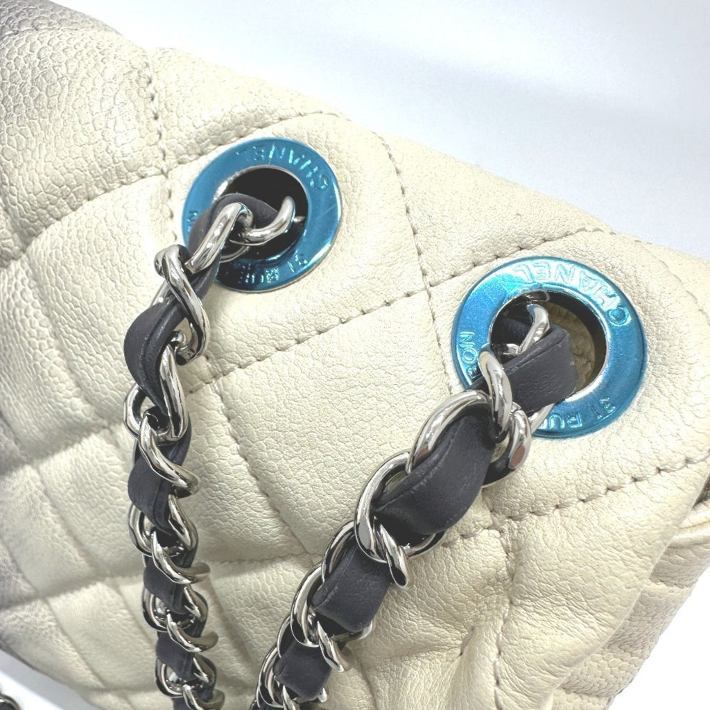 Chanel White Grained Calfskin Shoulder Bag