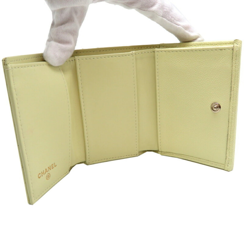 Chanel Cream White Grained Calfskin Wallet (Tri-Fold)
