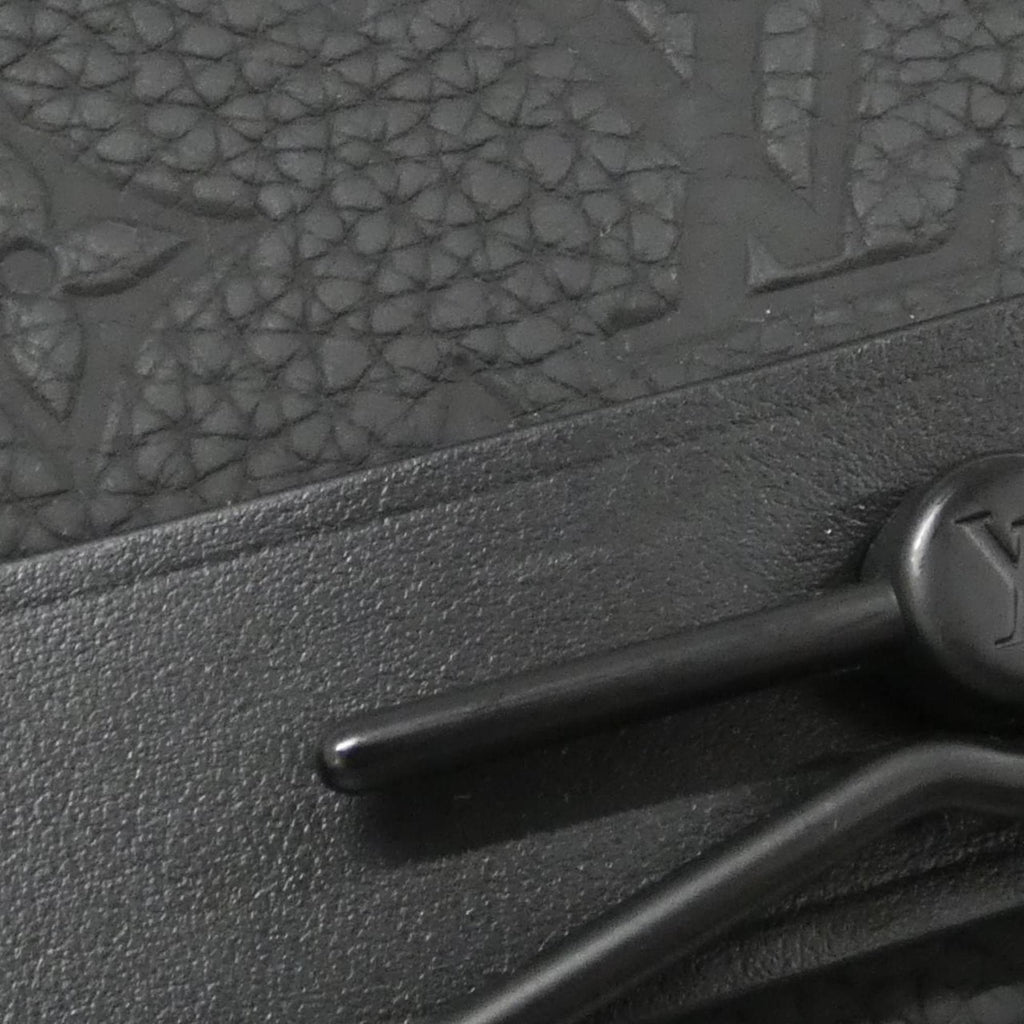 Louis Vuitton Black Leather Shoulder Bag