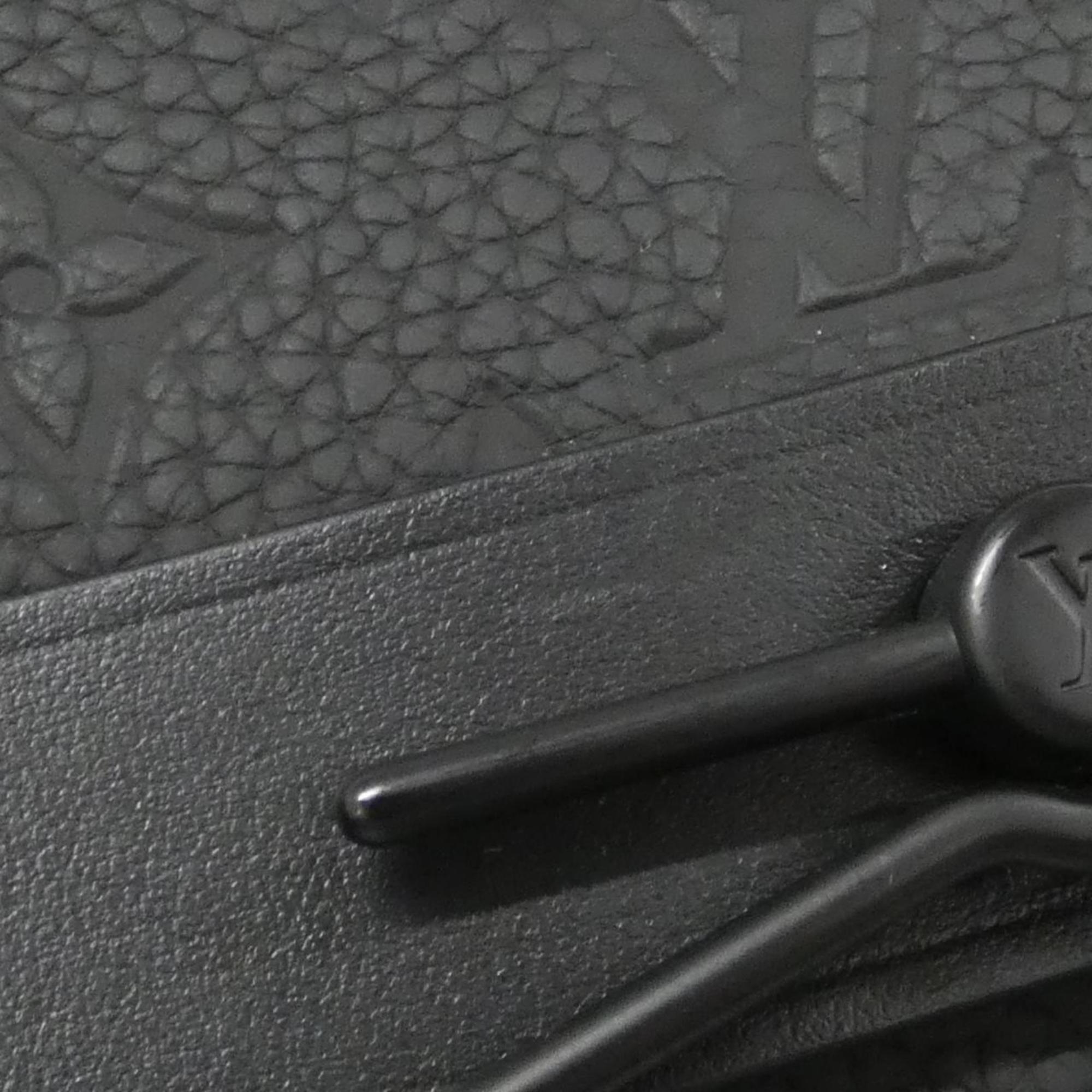 Louis Vuitton Black Leather Shoulder Bag