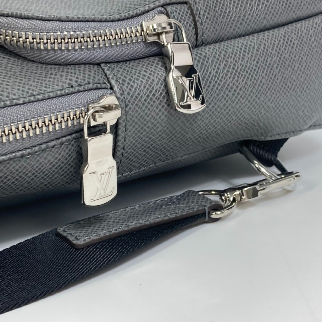 Louis Vuitton Taiga Gray Gris Taiga Leather Shoulder Bag