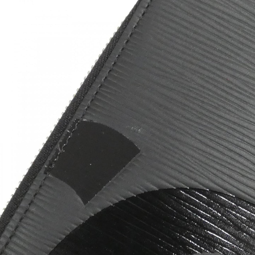 Louis Vuitton Black Leather Handbag Pochette