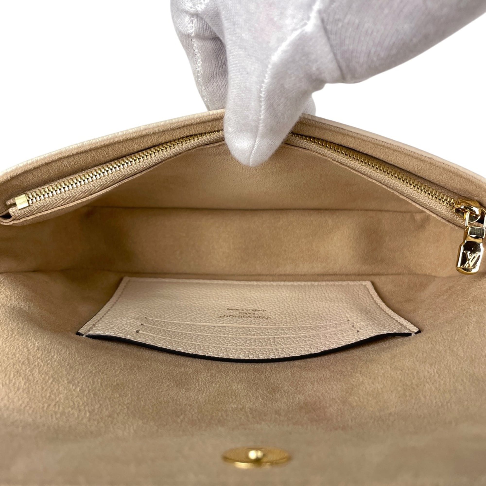 Louis Vuitton White Monogram Empreinte Shoulder Bag