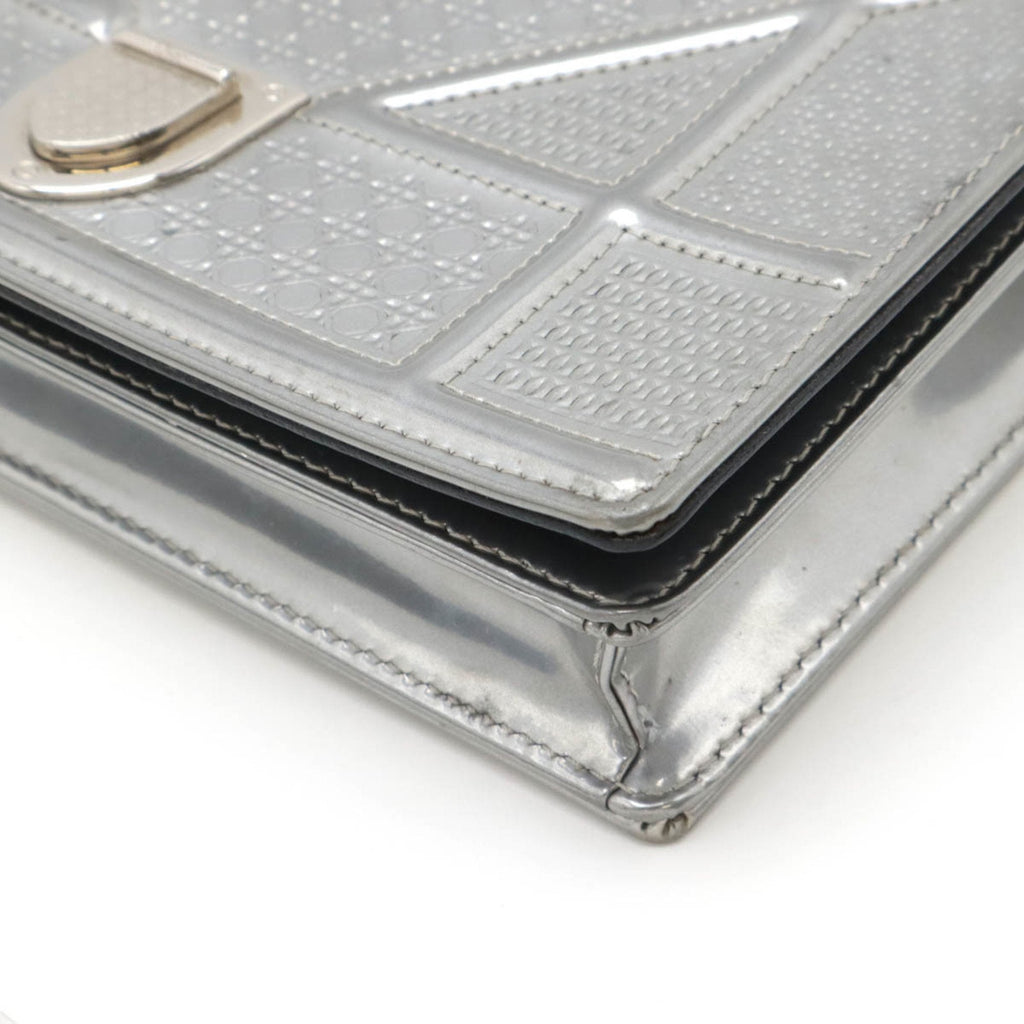 Christian Dior Silver Patent Leather Clutch Bag Pochette (Pre-Owned)