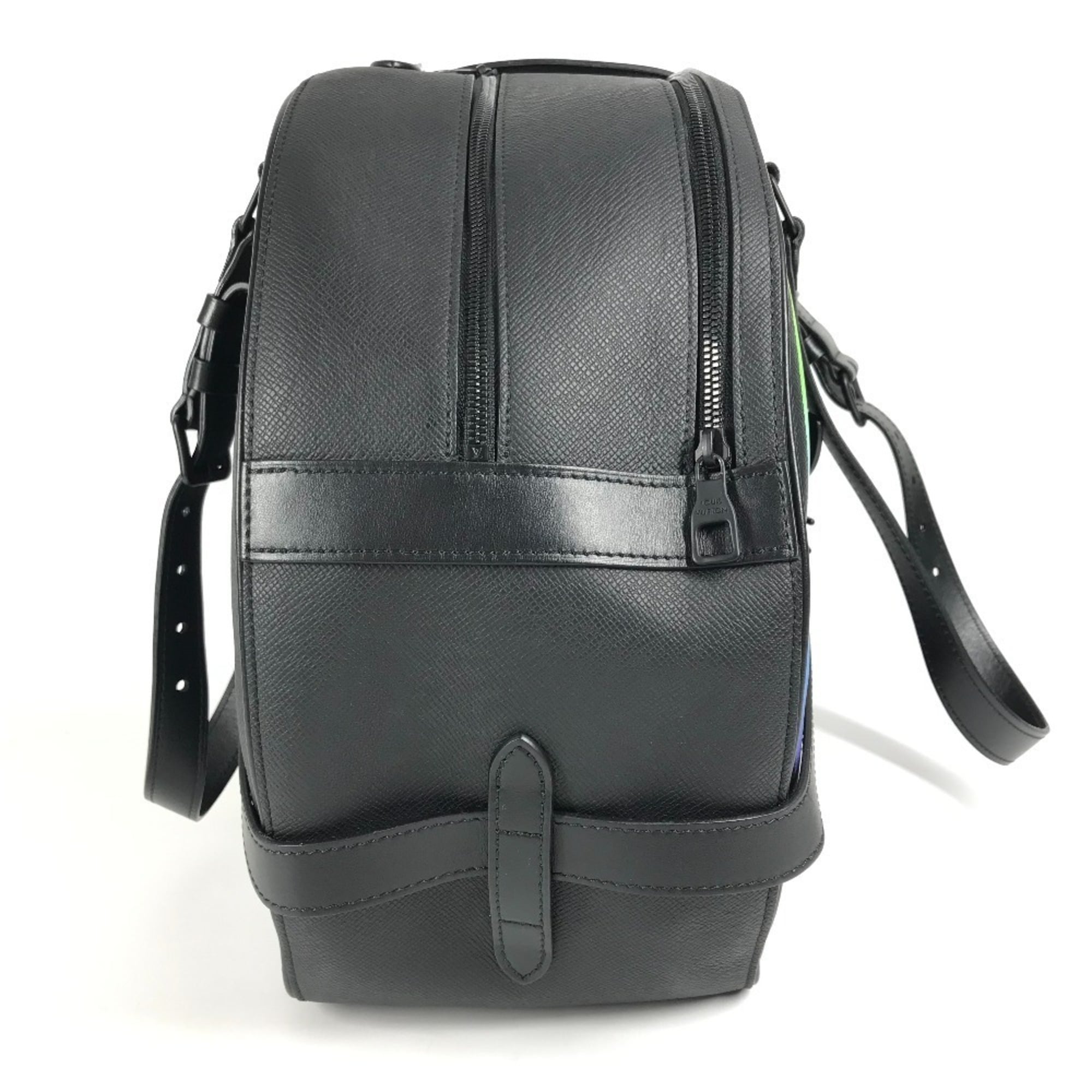 Louis Vuitton Taiga Ardoise Black Taiga Leather Pochette Shoulder Bag