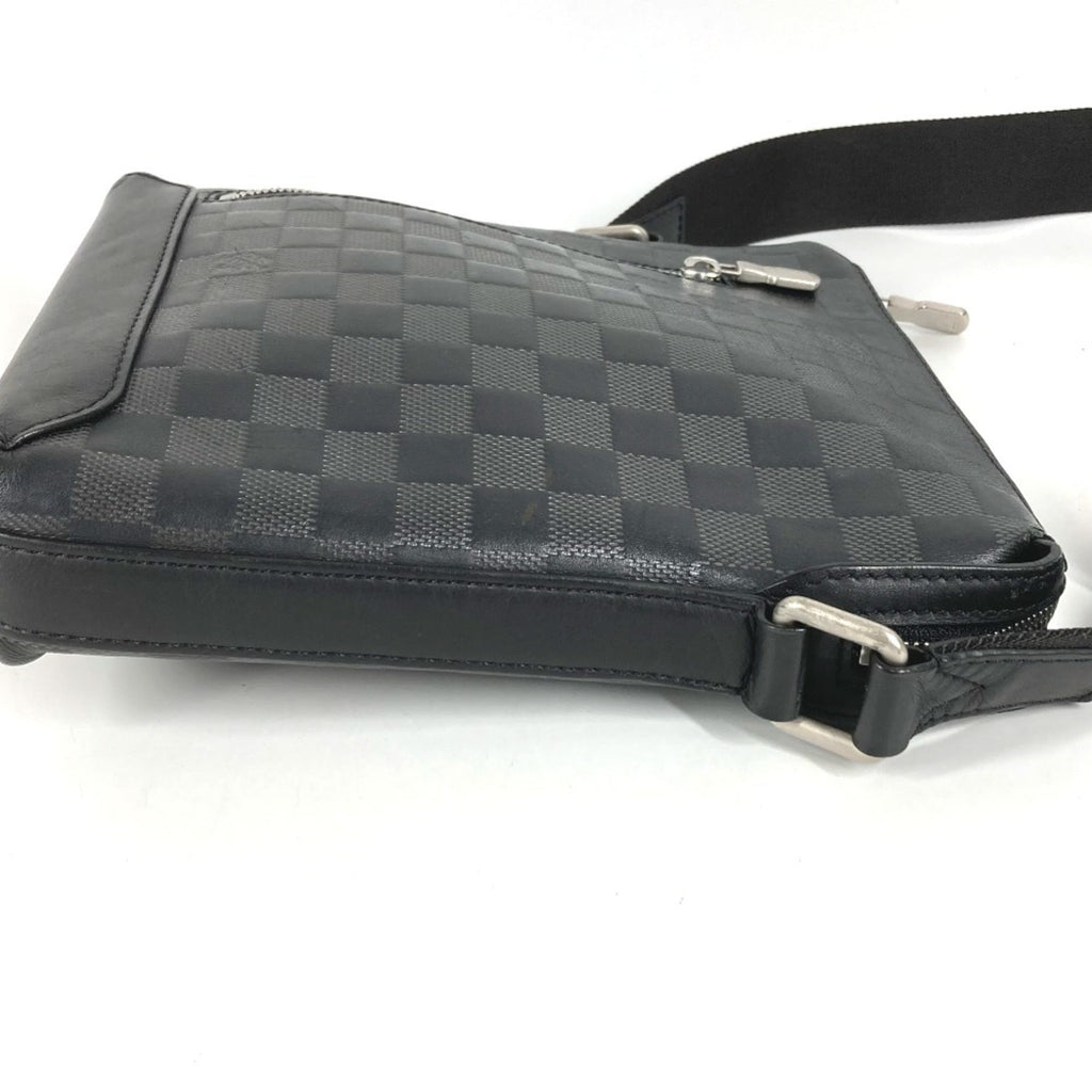 Louis Vuitton Black Damier Infini Leather Pochette Shoulder Bag