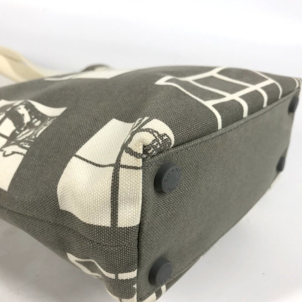 Chanel Gray Cloth Shoulder Bag