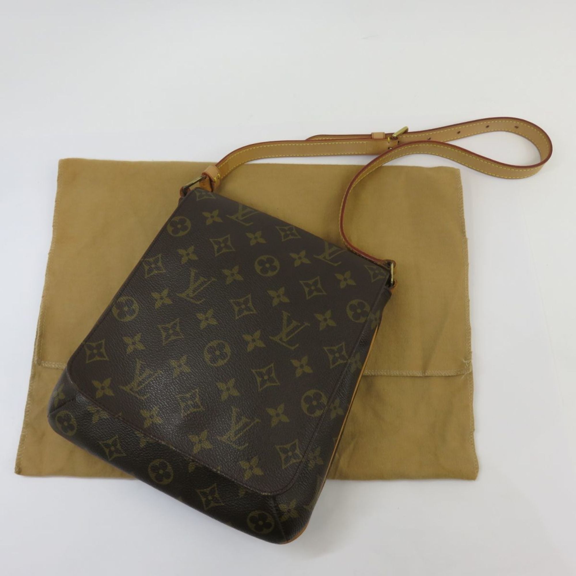 Louis Vuitton Monogram Monogram Monogram Shoulder Bag