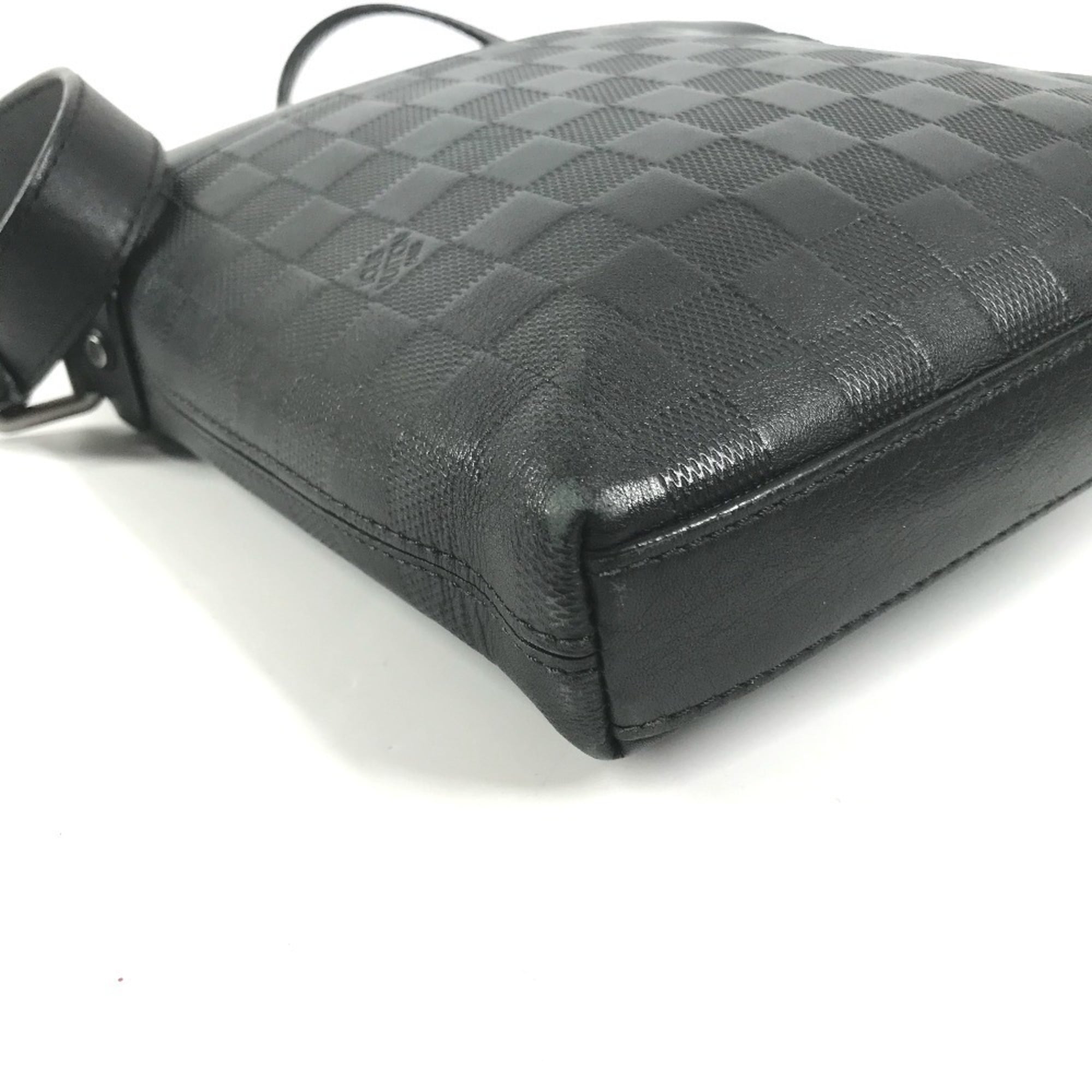 Louis Vuitton Black Damier Infini Pochette Shoulder Bag