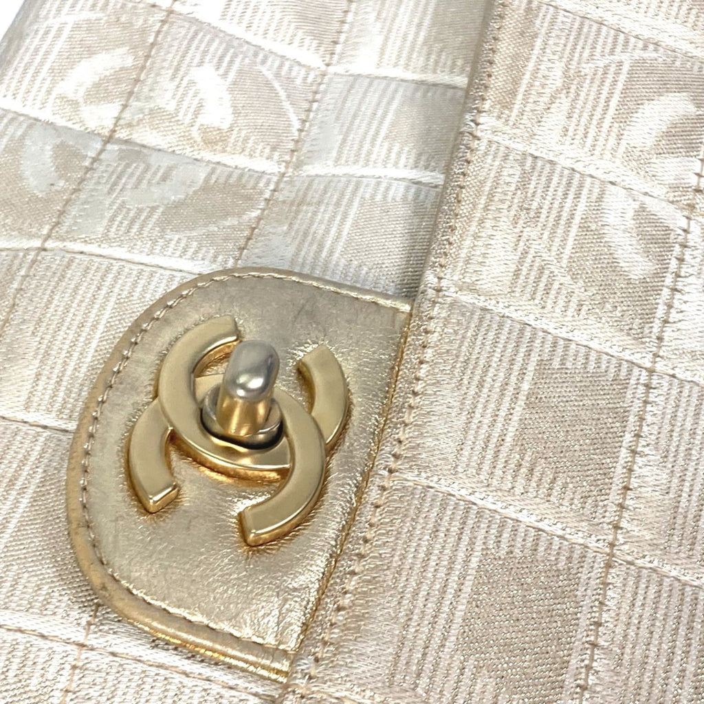 Chanel Beige Cloth Shoulder Bag
