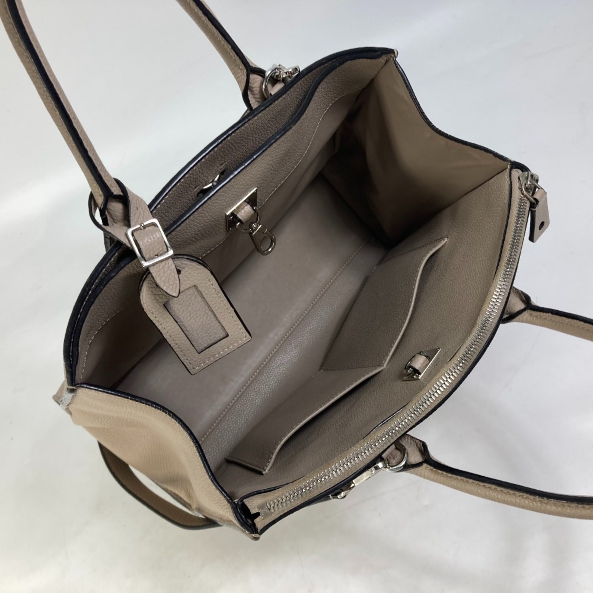 Louis Vuitton Gray Leather Handbag