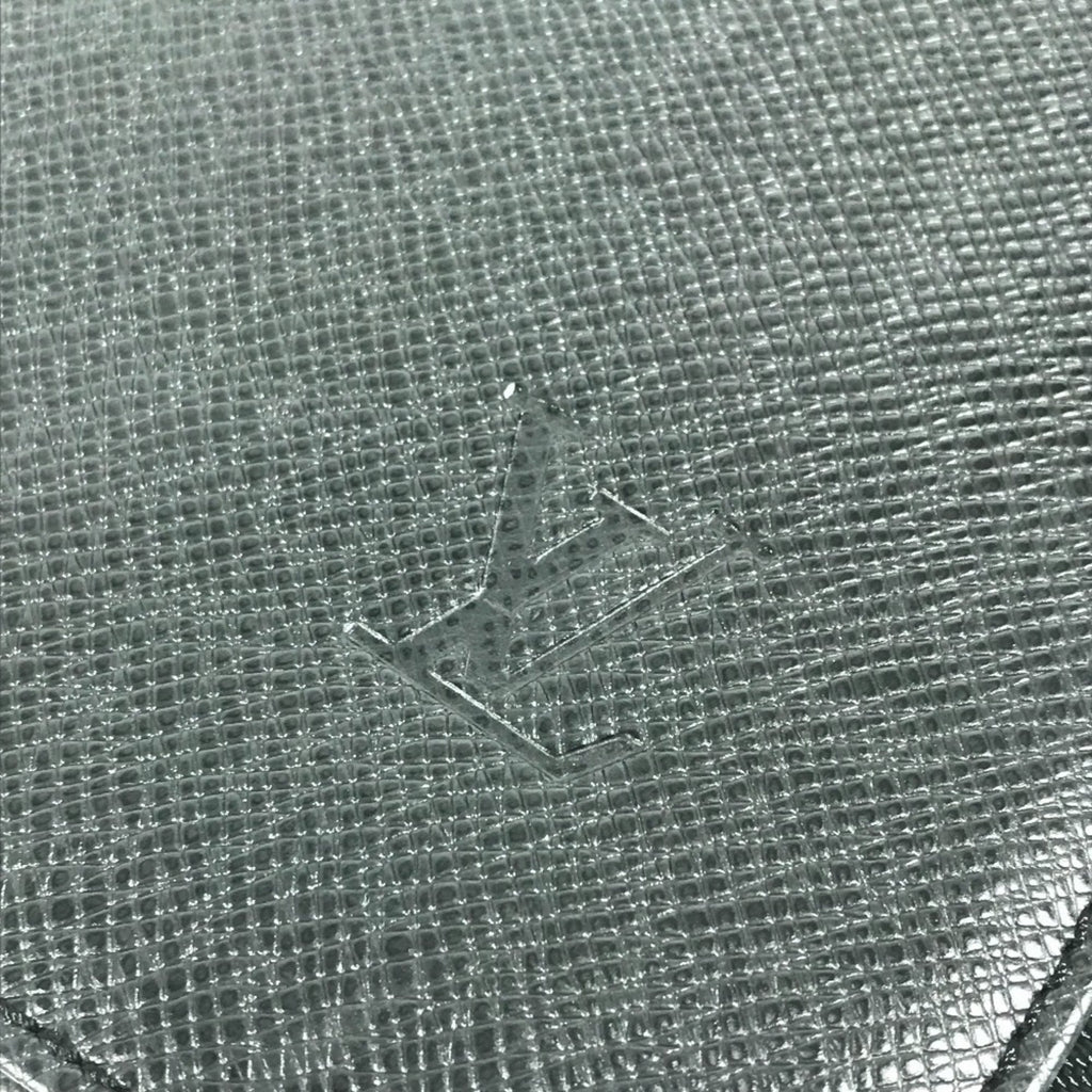 Louis Vuitton Black Khaki Taiga Leather Messenger Bag Shoulder Bag