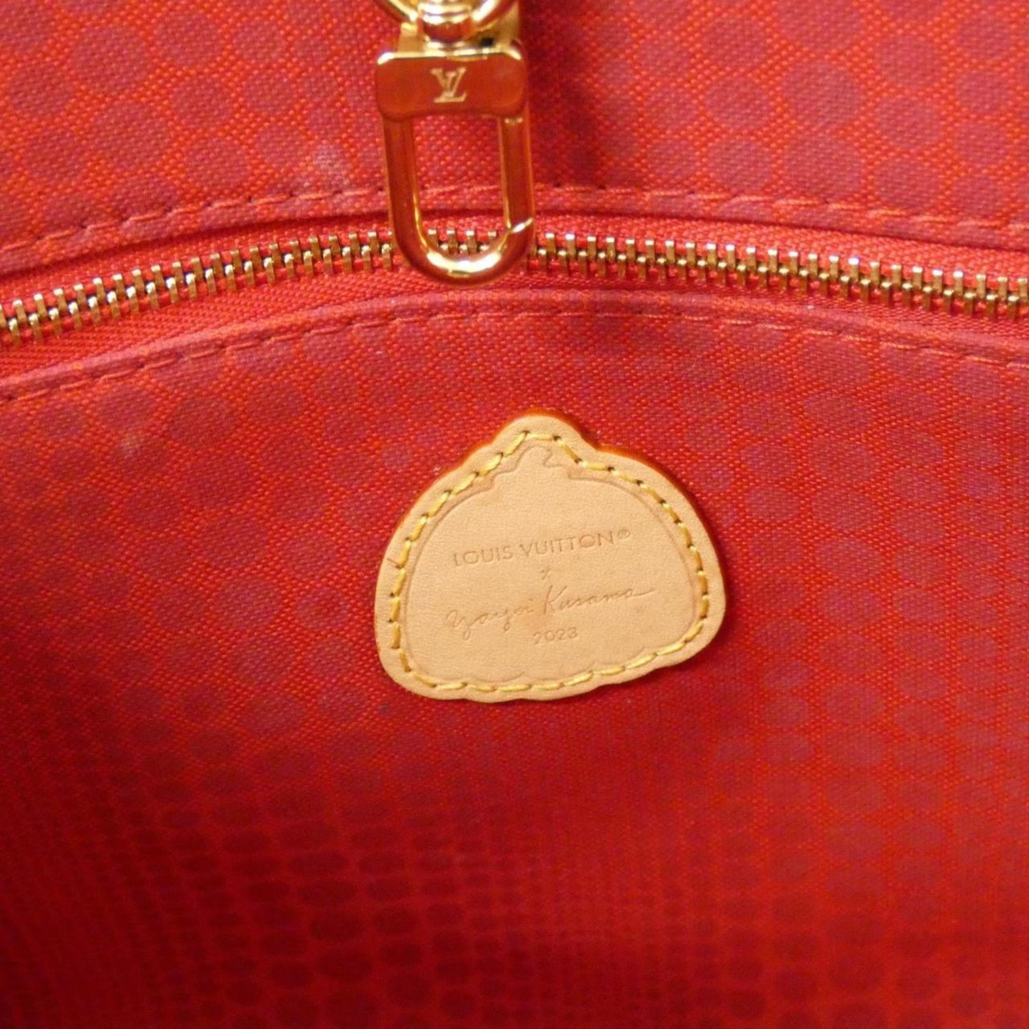 Louis Vuitton Marron Coated Canvas Handbag Pouch
