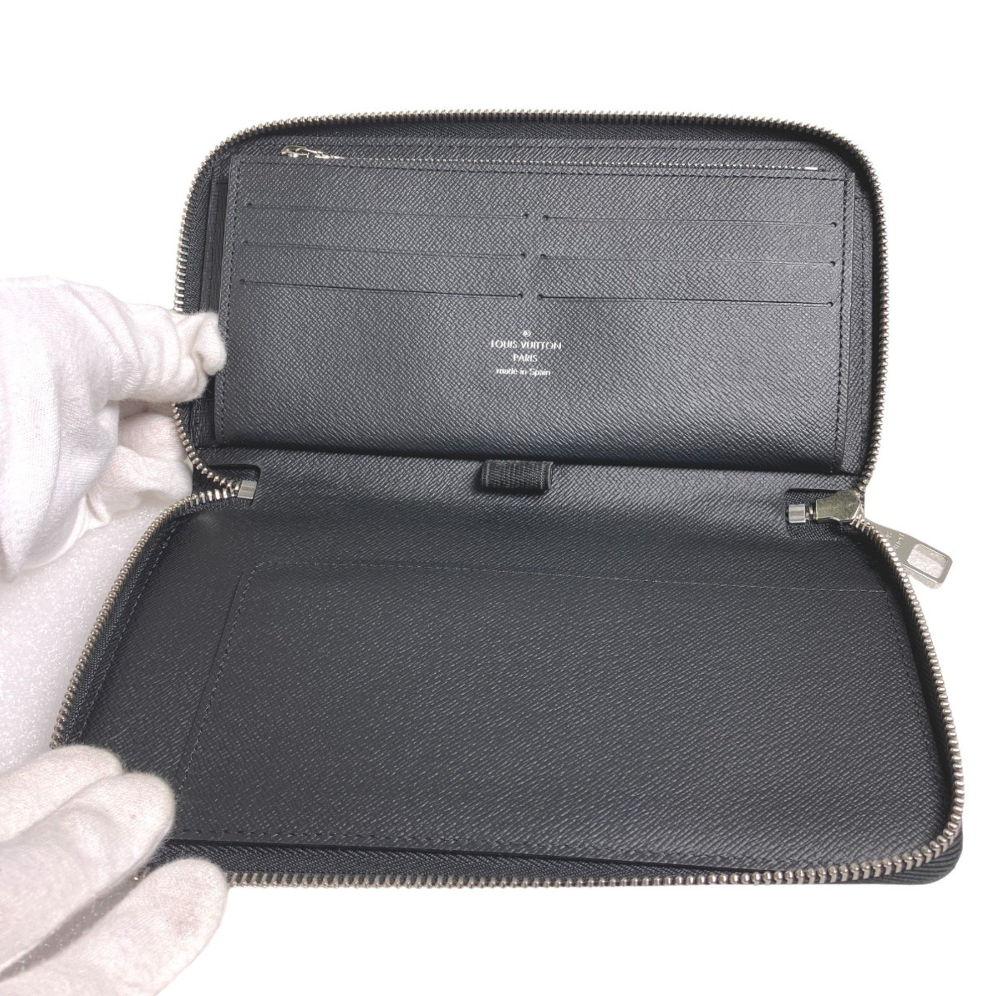 Louis Vuitton Noir Epi Leather Long Wallet