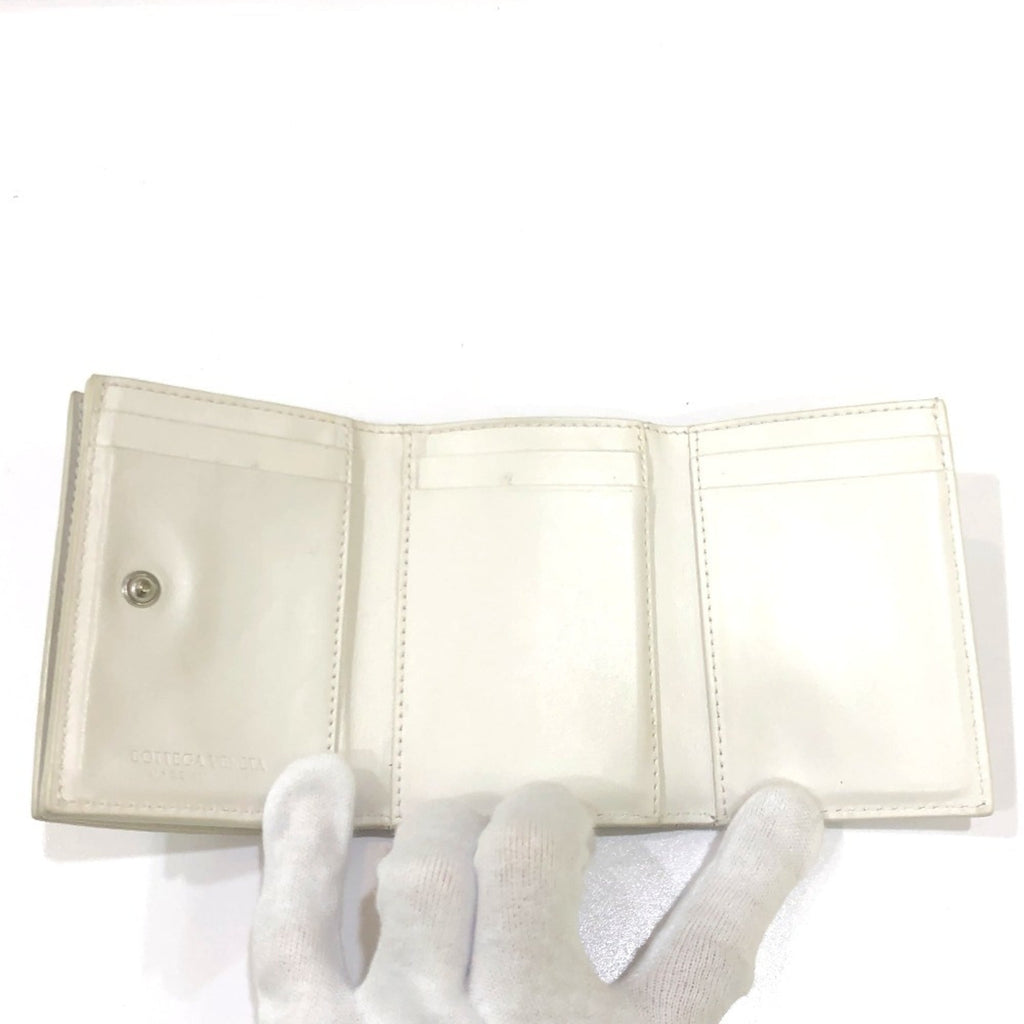 Bottega Veneta White Leather Wallet (Tri-Fold)