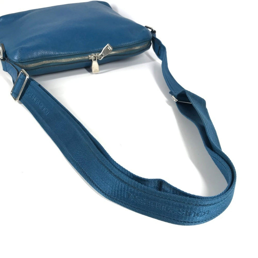 Louis Vuitton Blue Taiga Leather Messenger Bag Shoulder Bag