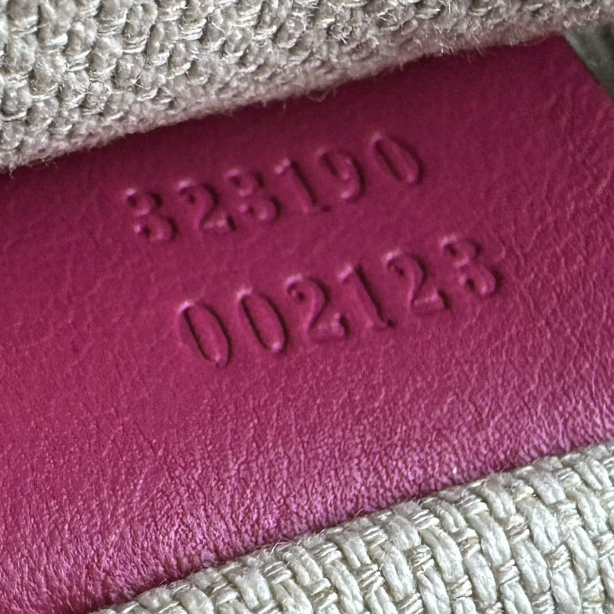 Gucci Pink Patent Leather Shoulder Bag (Pre-Owned)