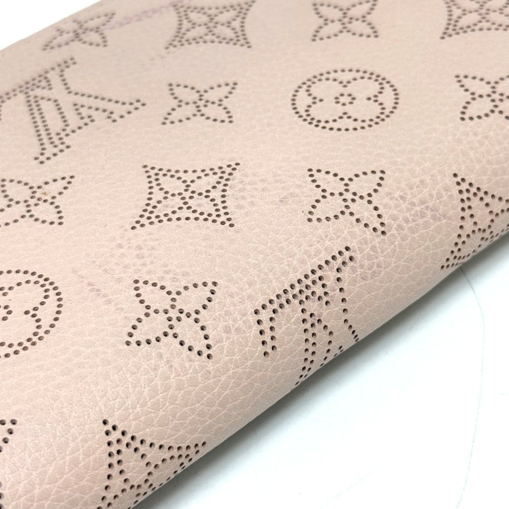 Louis Vuitton Mahina Magnolia Mahina Leather Long Wallet