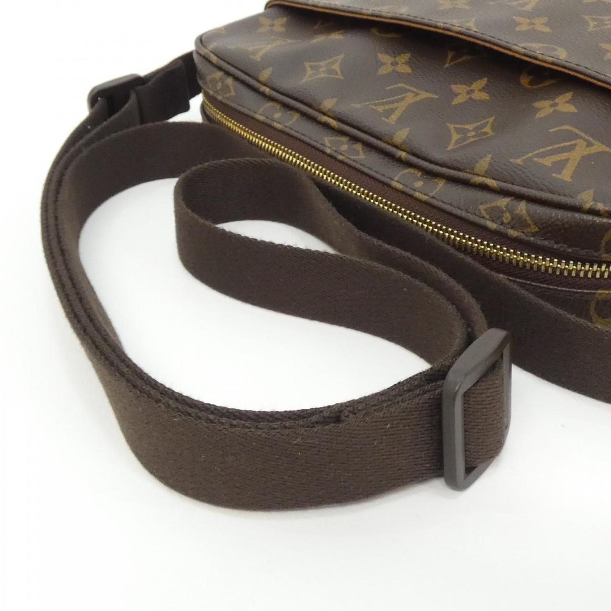 Louis Vuitton Marron Monogram Monogram Coated Canvas Shoulder Bag