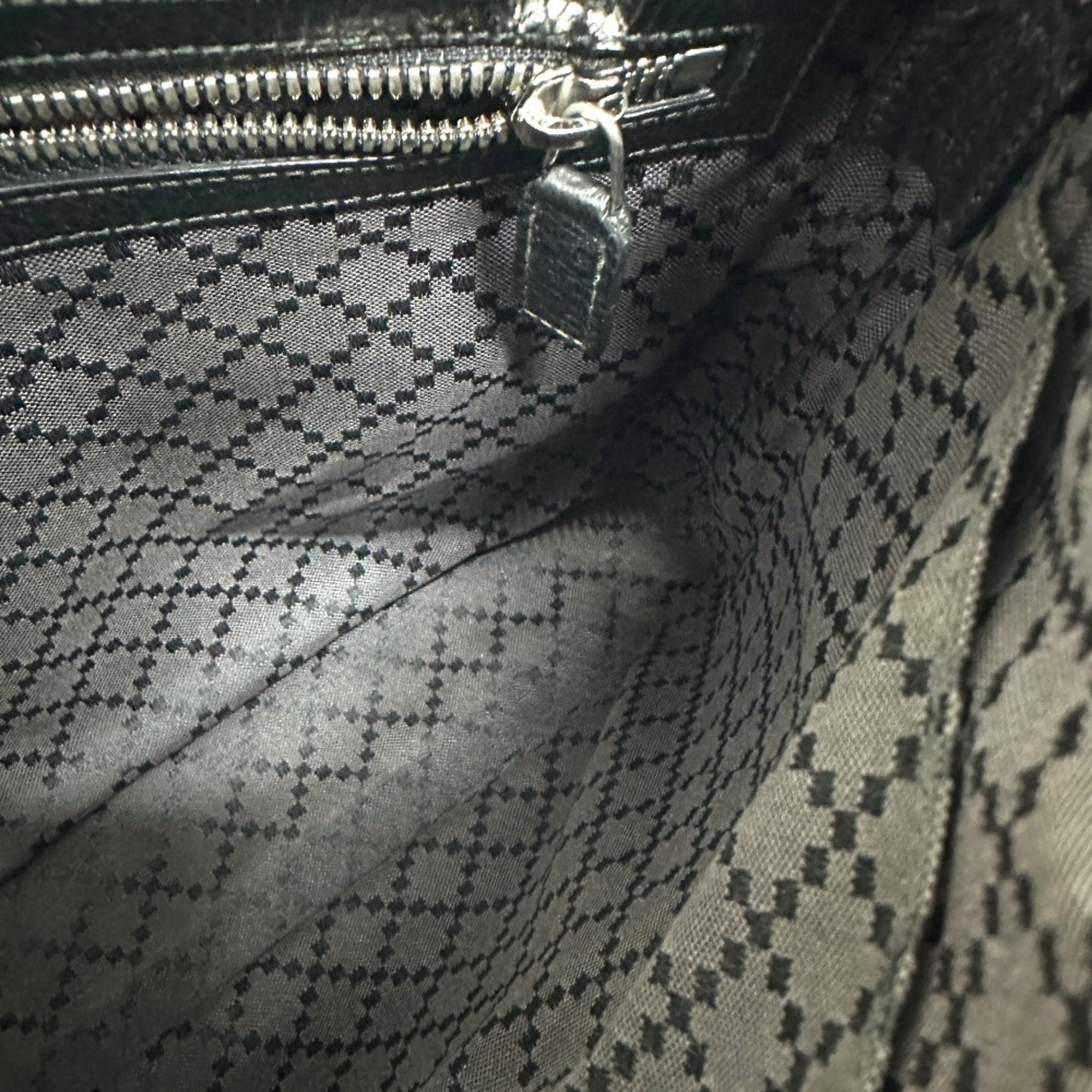 Gucci Black Leather Clutch Bag (Pre-Owned)