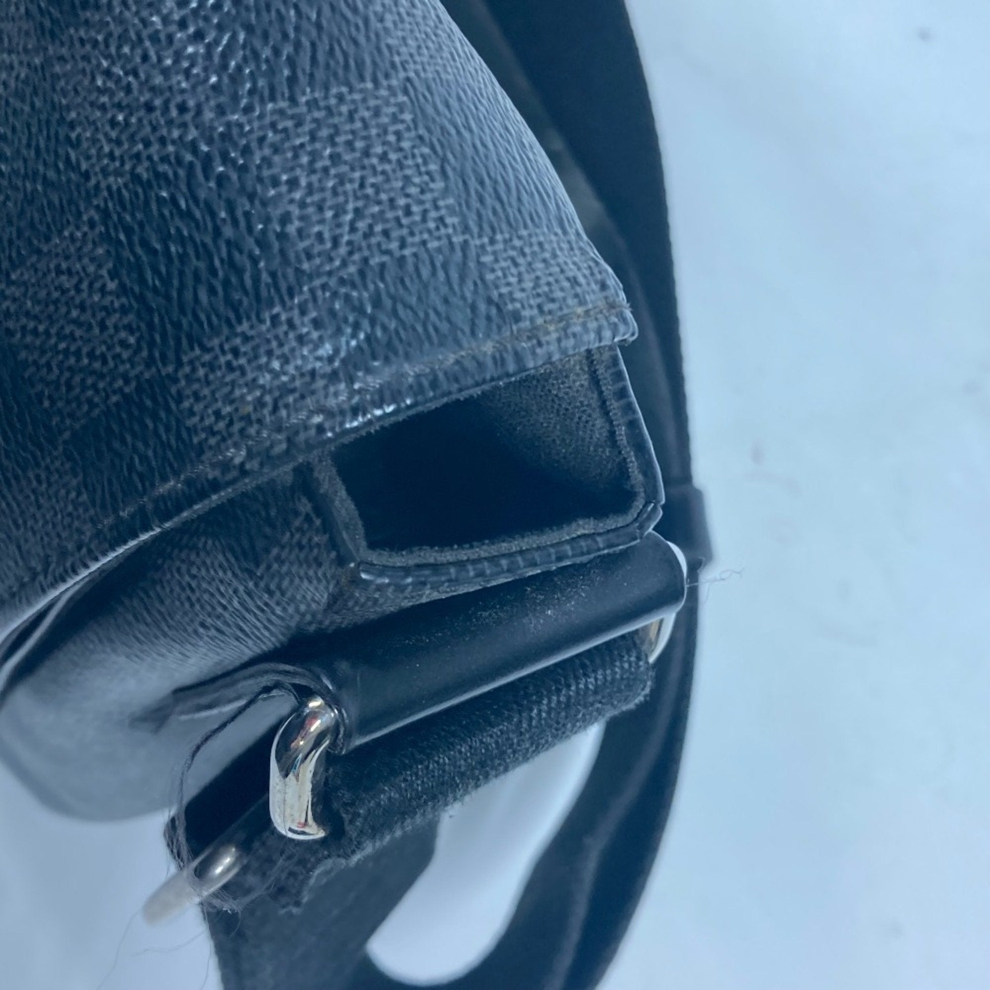 Louis Vuitton Black Damier Graphite Messenger Bag Shoulder Bag