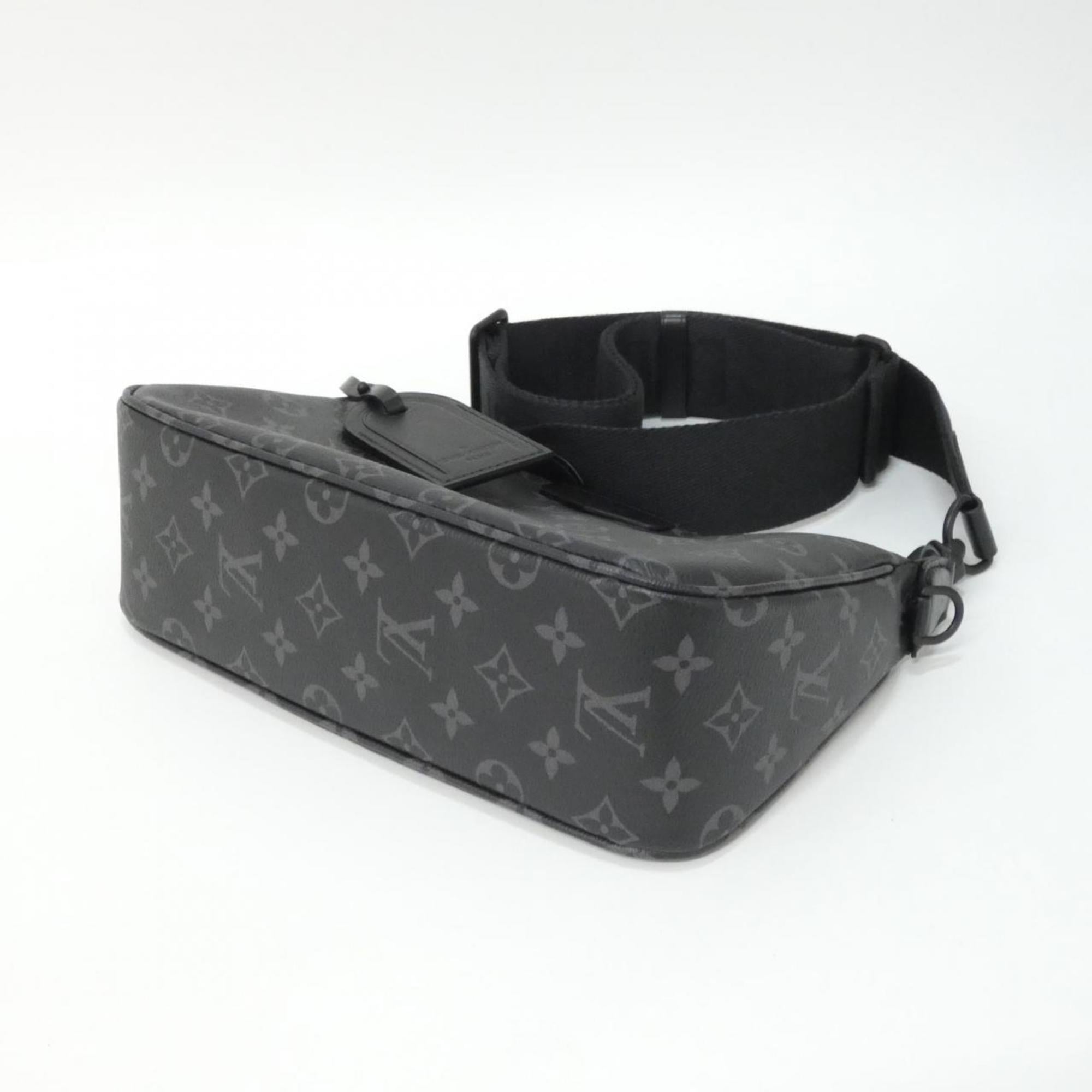 Louis Vuitton Black Coated Canvas Pochette Shoulder Bag