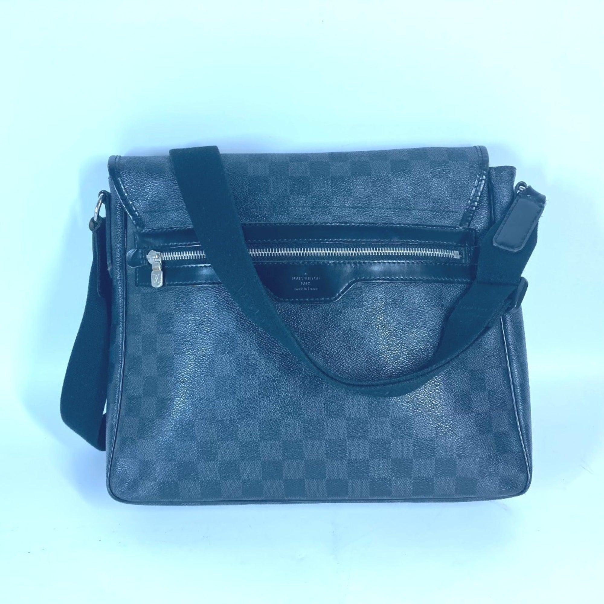 Louis Vuitton Black Damier Graphite Messenger Bag Shoulder Bag