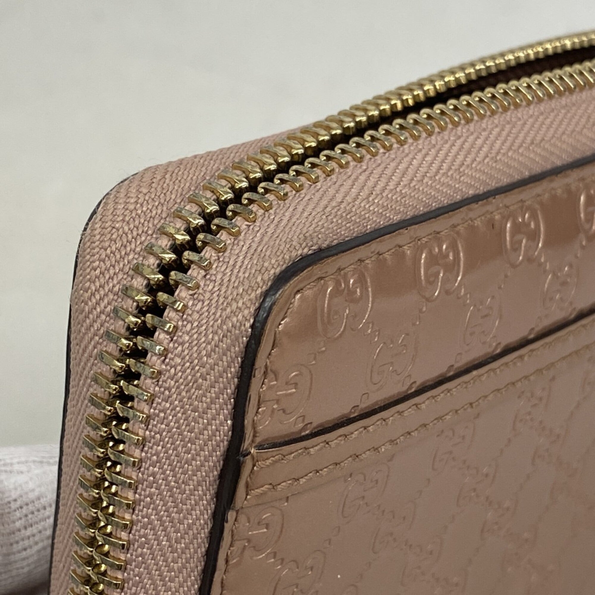 Gucci Pink Long Wallet (Bi-Fold) (Pre-Owned)