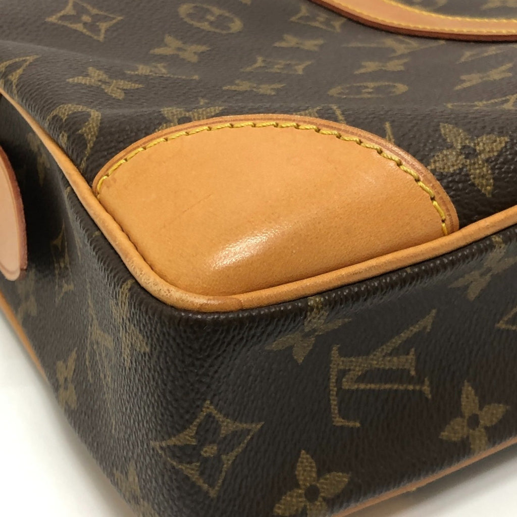 Louis Vuitton Brown Monogram Monogram Briefcase