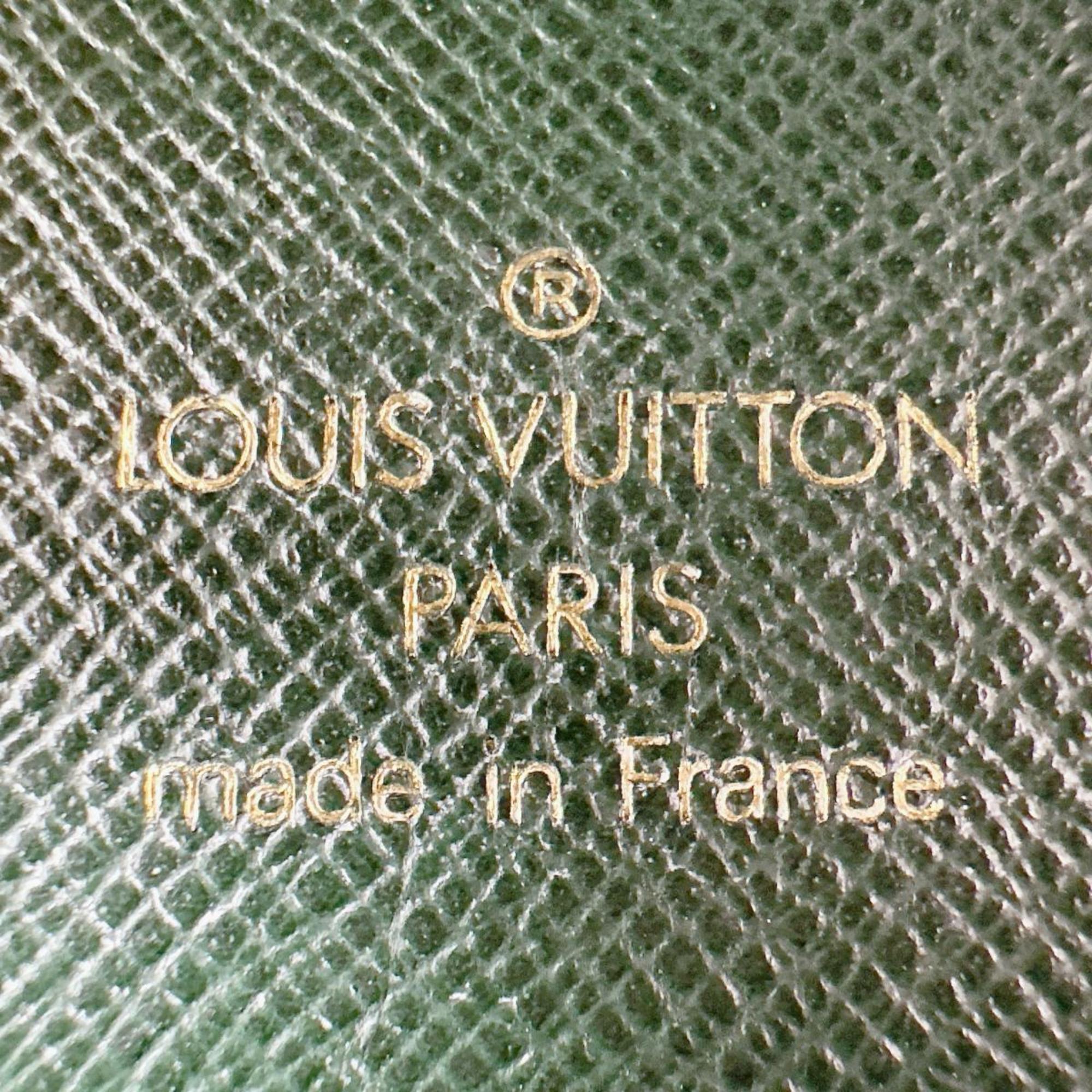 Louis Vuitton Episea Green Taiga Leather Clutch Bag