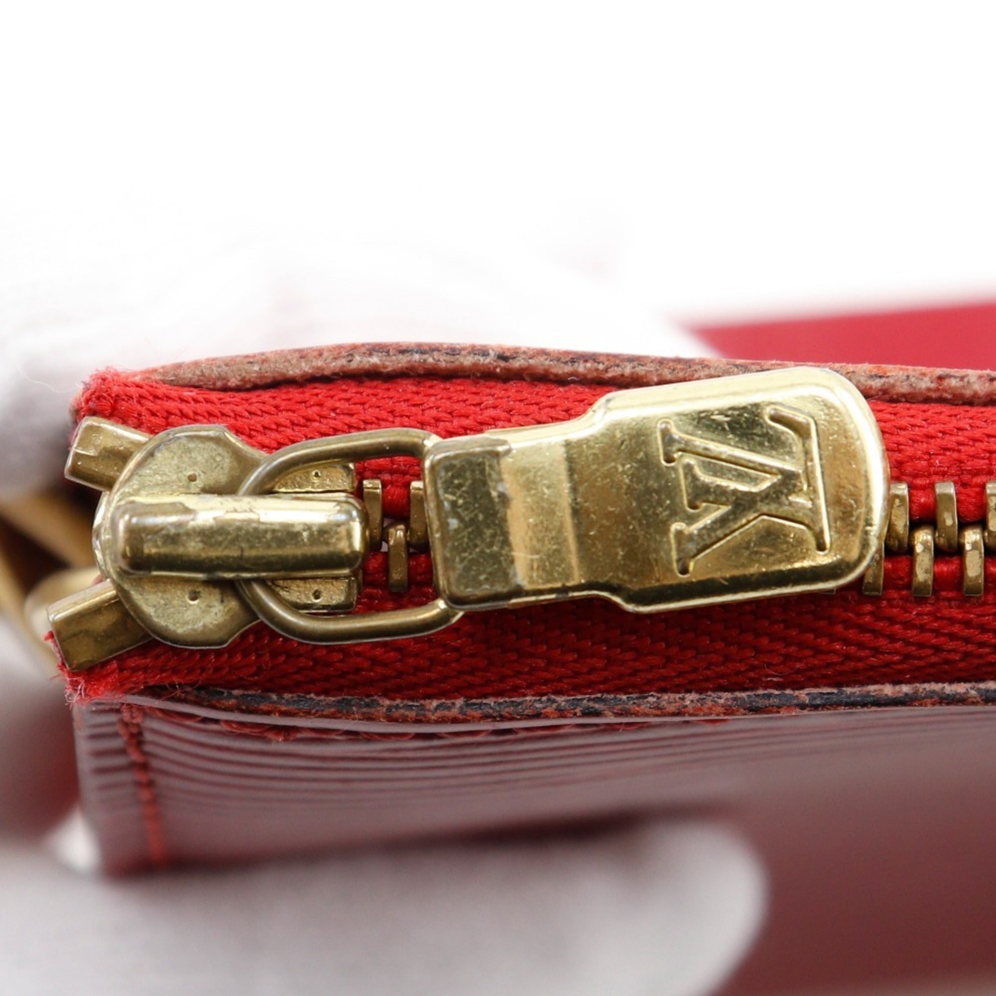 Louis Vuitton Castilian Red Red Color Epi Leather Pochette Pouch