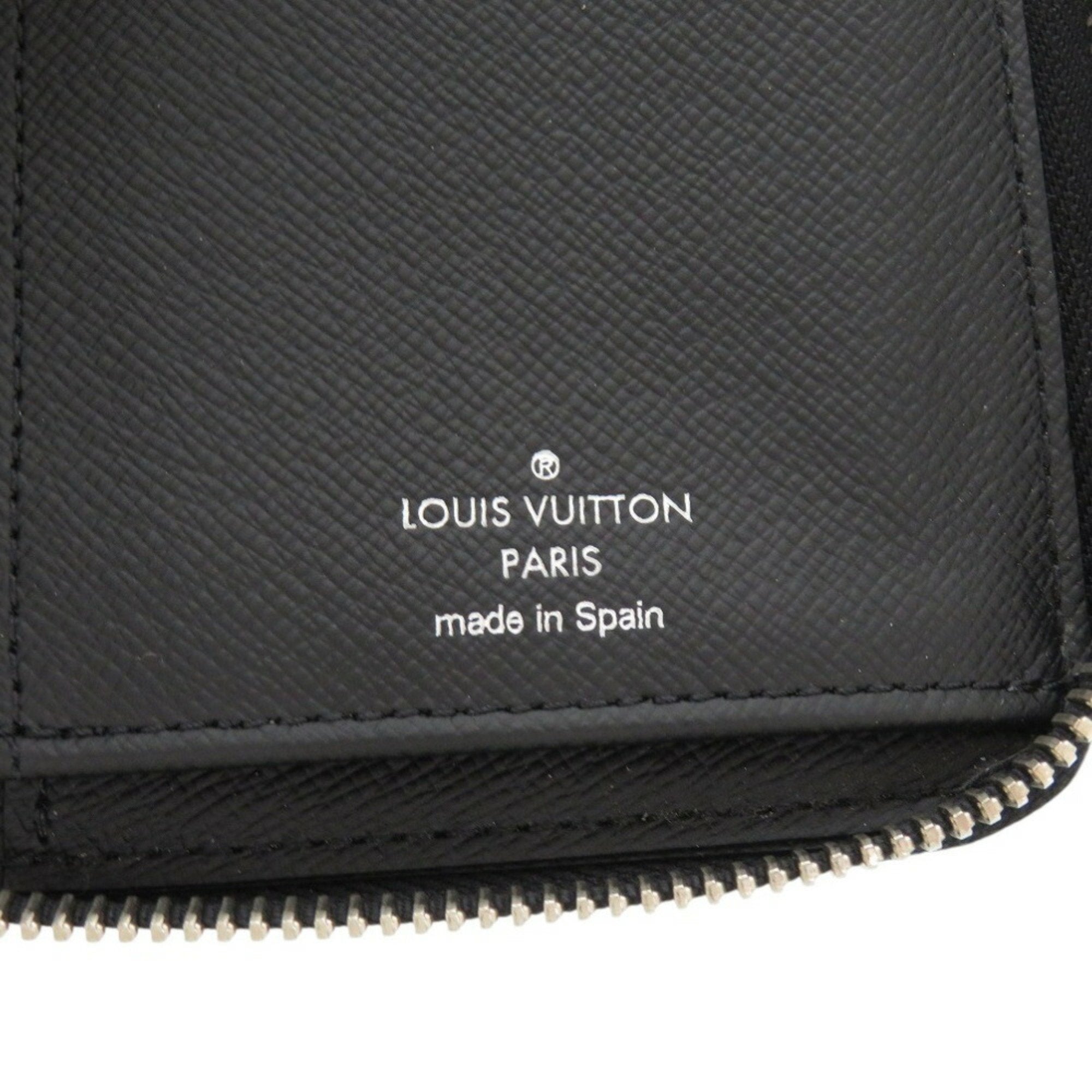 Louis Vuitton Black Noir Taiga Leather Coin Purse/Coin Case
