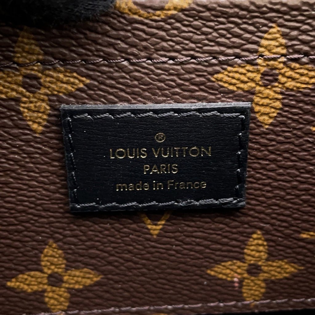 Louis Vuitton Noir Leather Shoulder Bag