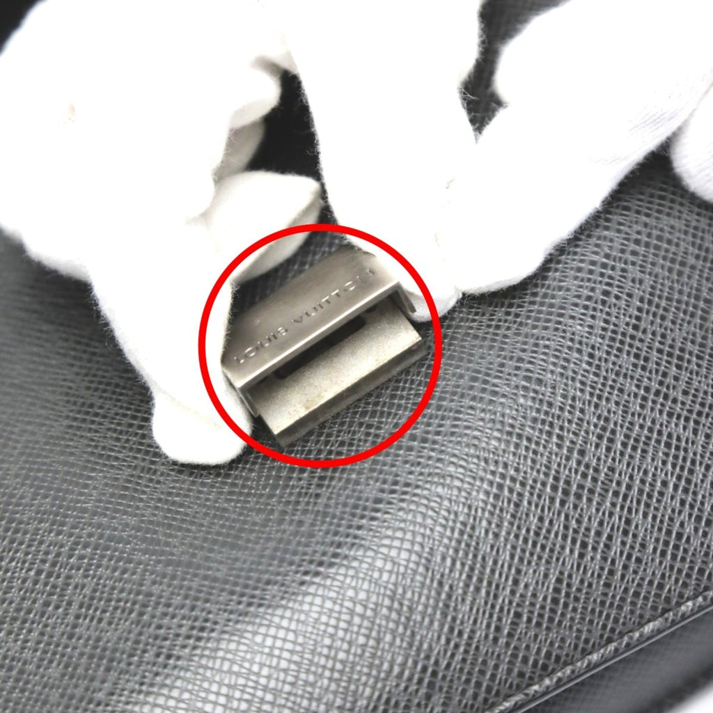 Louis Vuitton Taiga Black Taiga Leather Clutch Bag