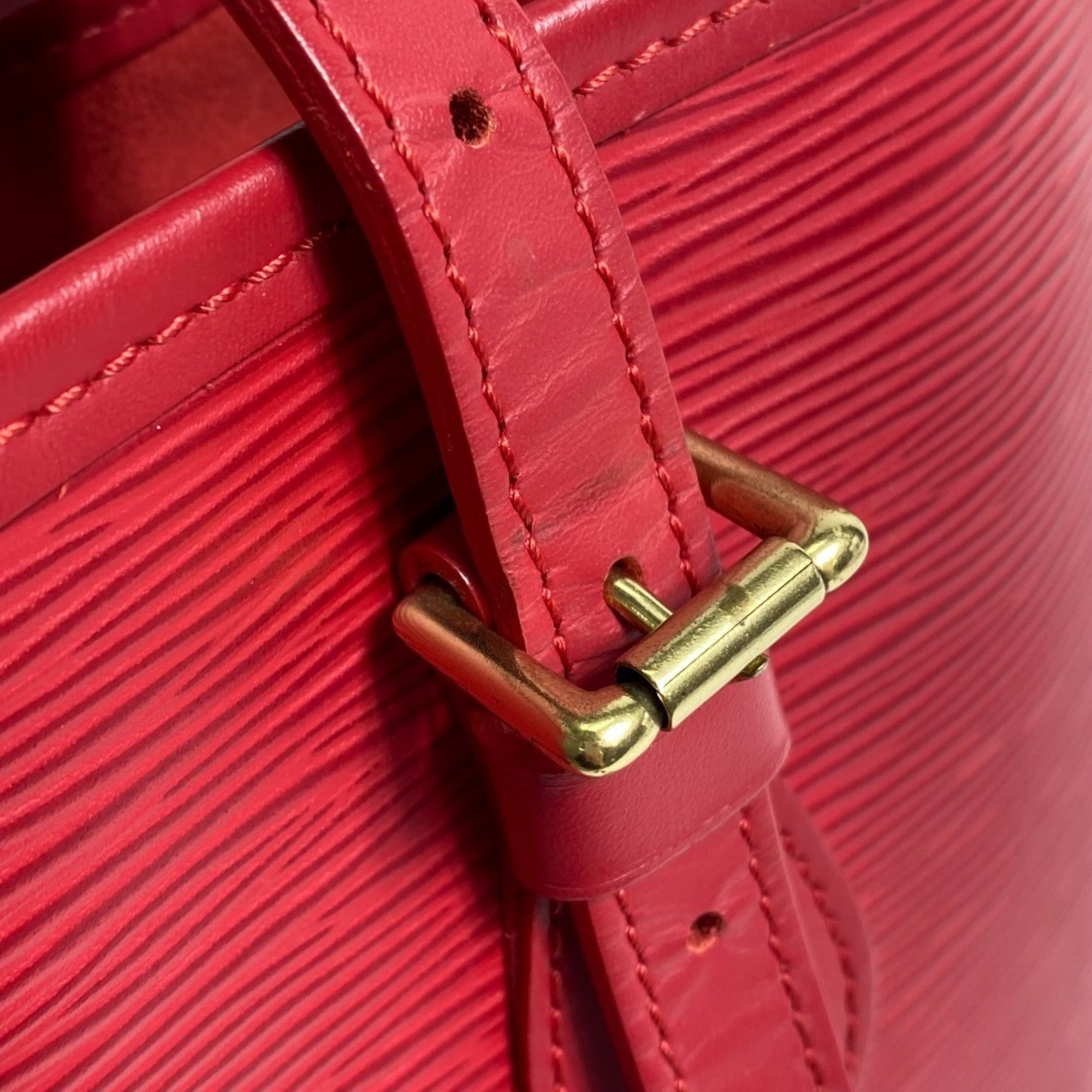 Louis Vuitton Red Color Rouge Epi Leather Pouch Shoulder Bag