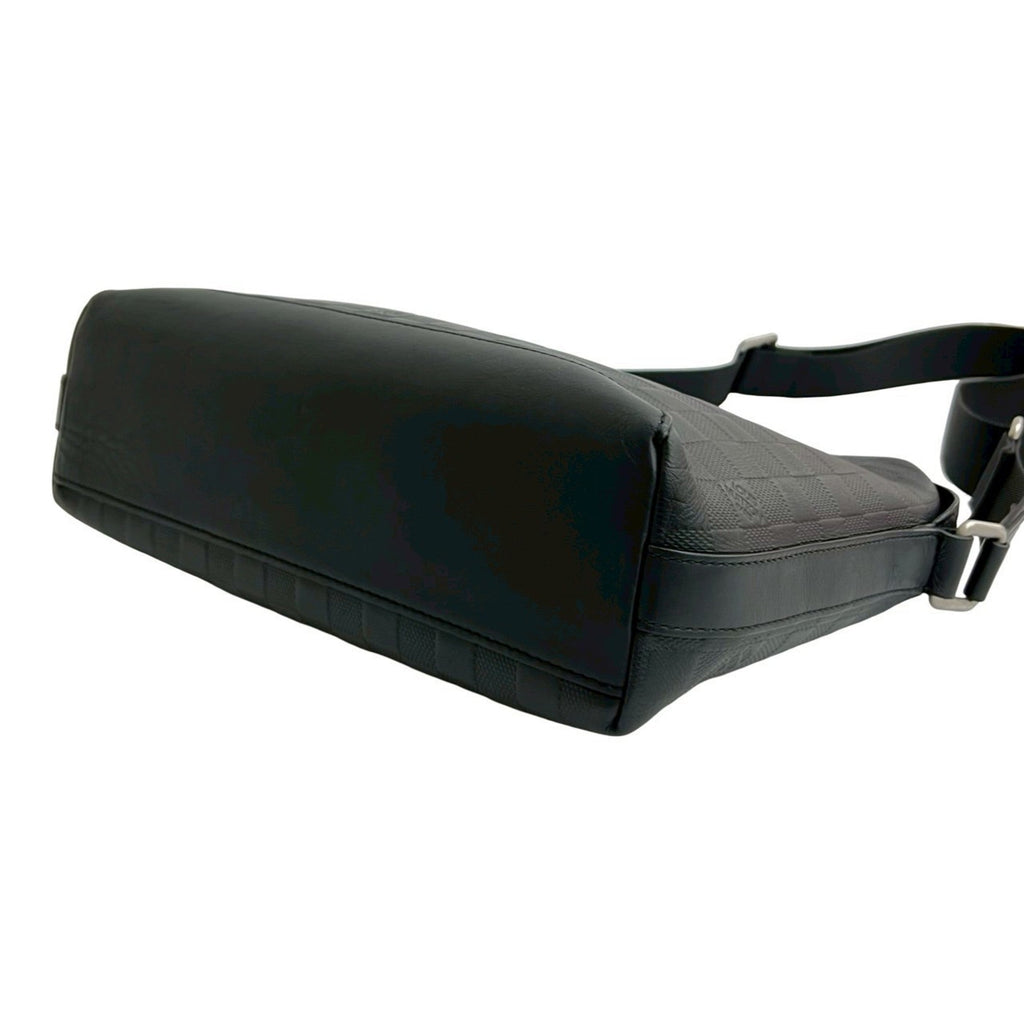 Louis Vuitton Black Leather Shoulder Bag