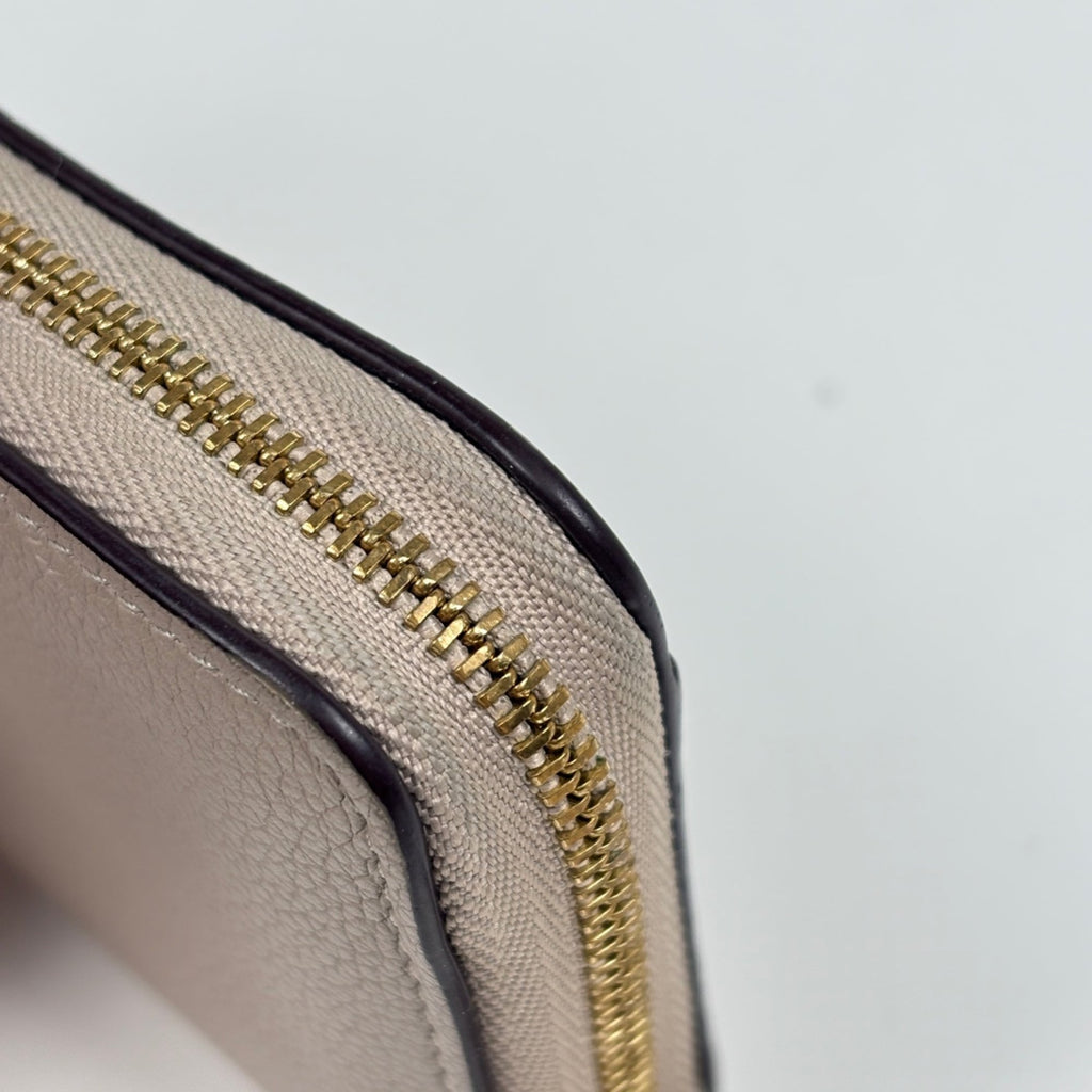 Louis Vuitton Beige Leather Coin Purse/Coin Case