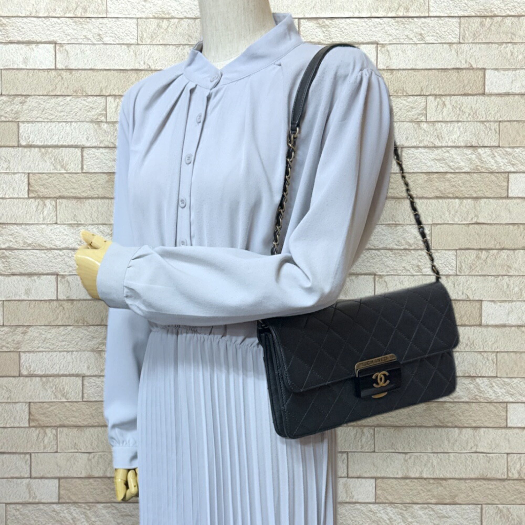 Chanel Black Leather Shoulder Bag