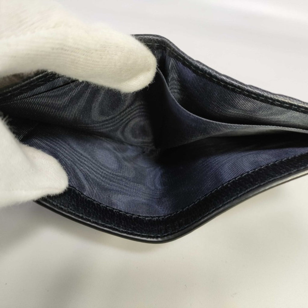Gucci Gg Supreme Black Pvc Leather Wallet (Bi-Fold) (Pre-Owned)
